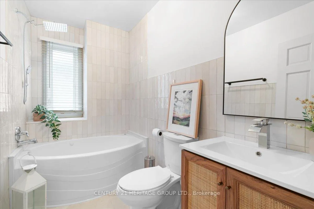 Photo 30 of 336 Emerald Street N, Hamilton, Landsdale — HOMEH