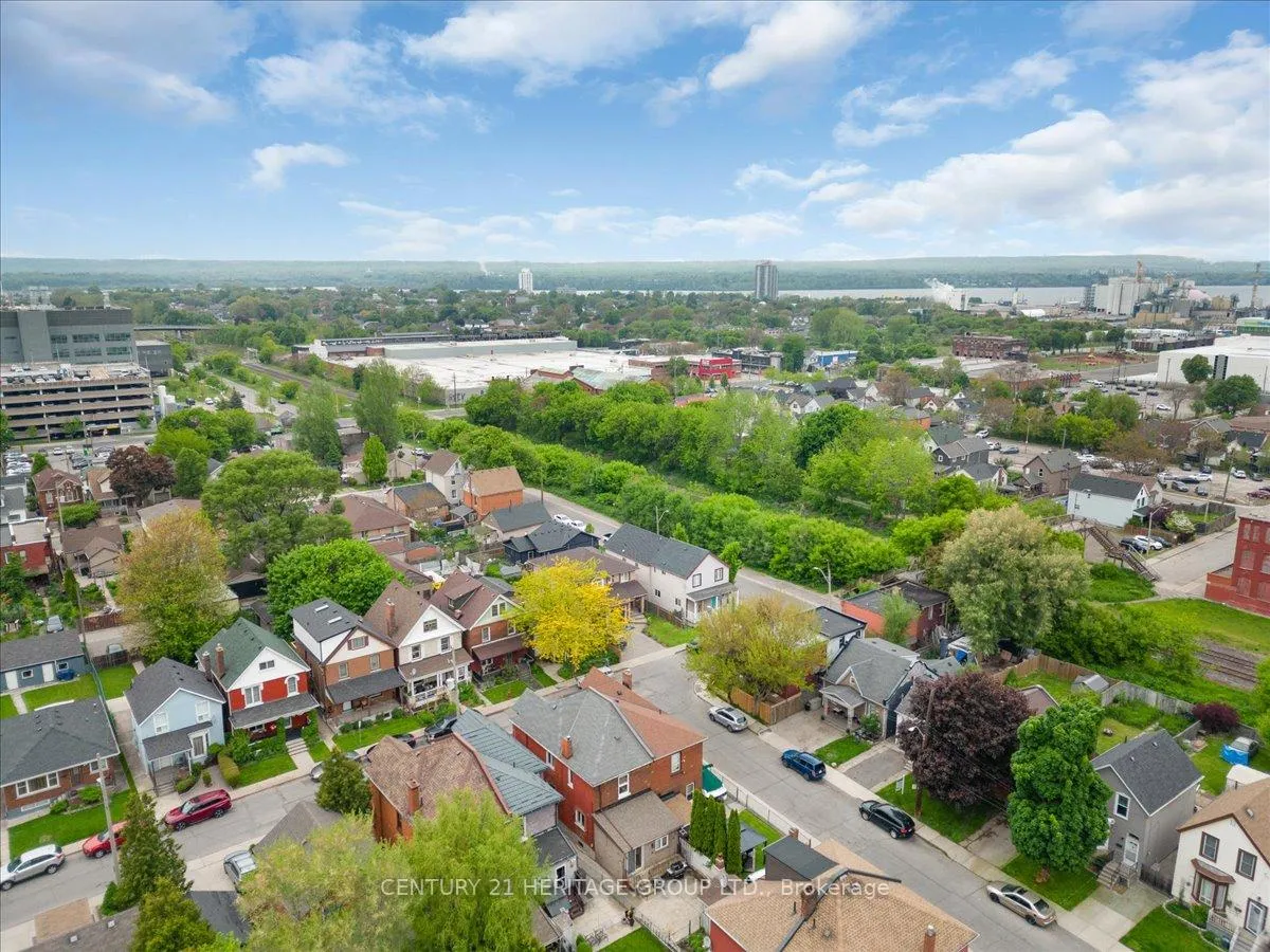 Photo 47 of 336 Emerald Street N, Hamilton, Landsdale — HOMEH