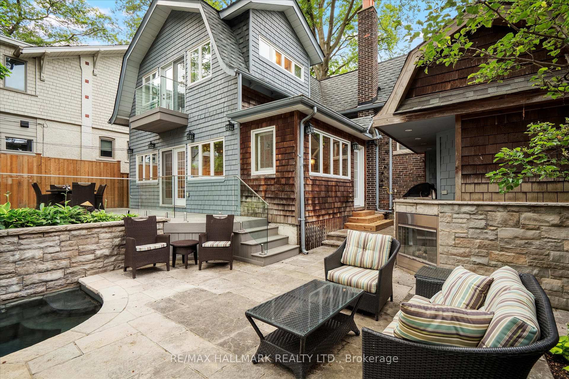 Photo 42 of 34 Munro Park Avenue, Toronto, The Beaches — HOMEH