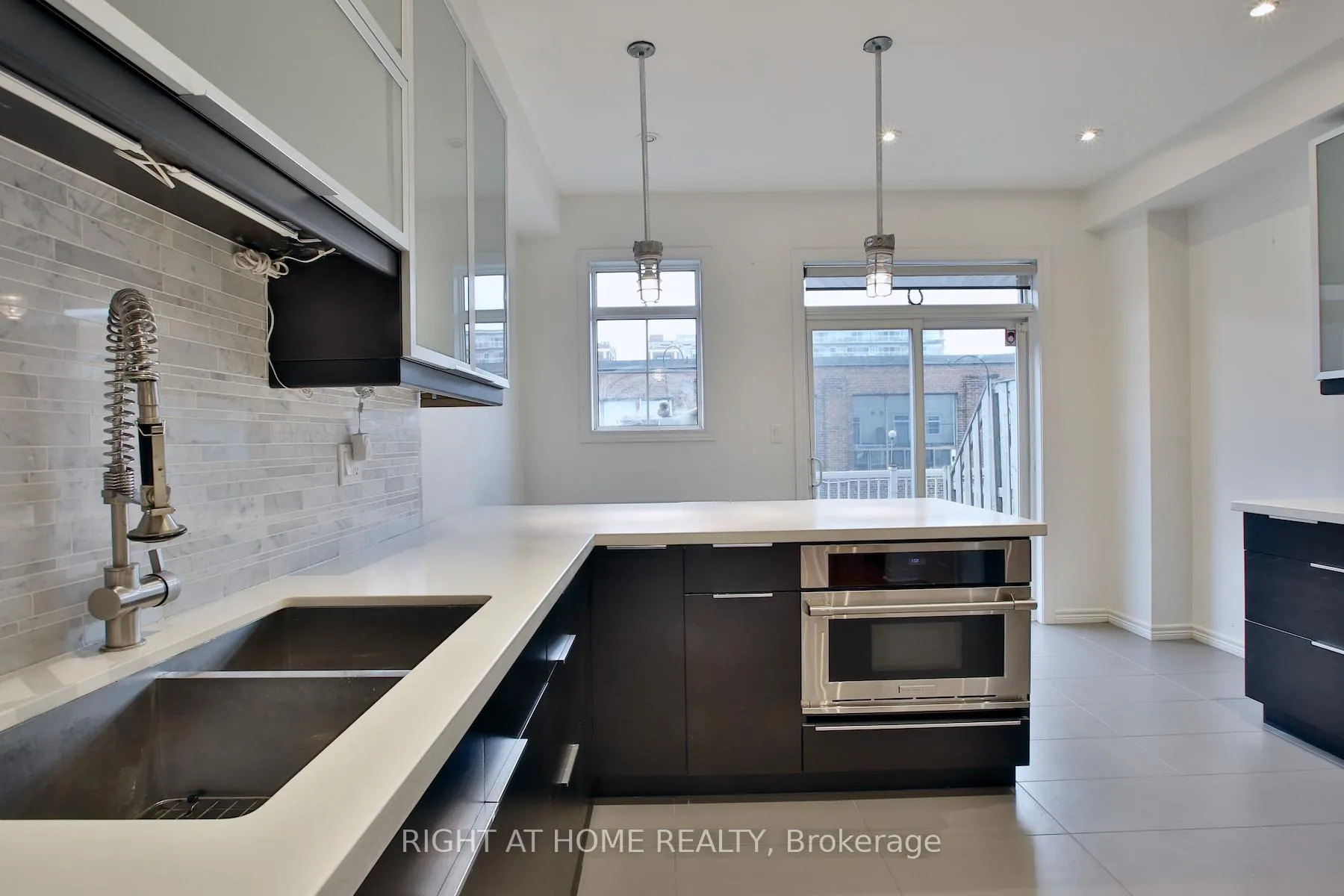 Photo 5 of 49 Natalie Place, Toronto, South Riverdale — HOMEH