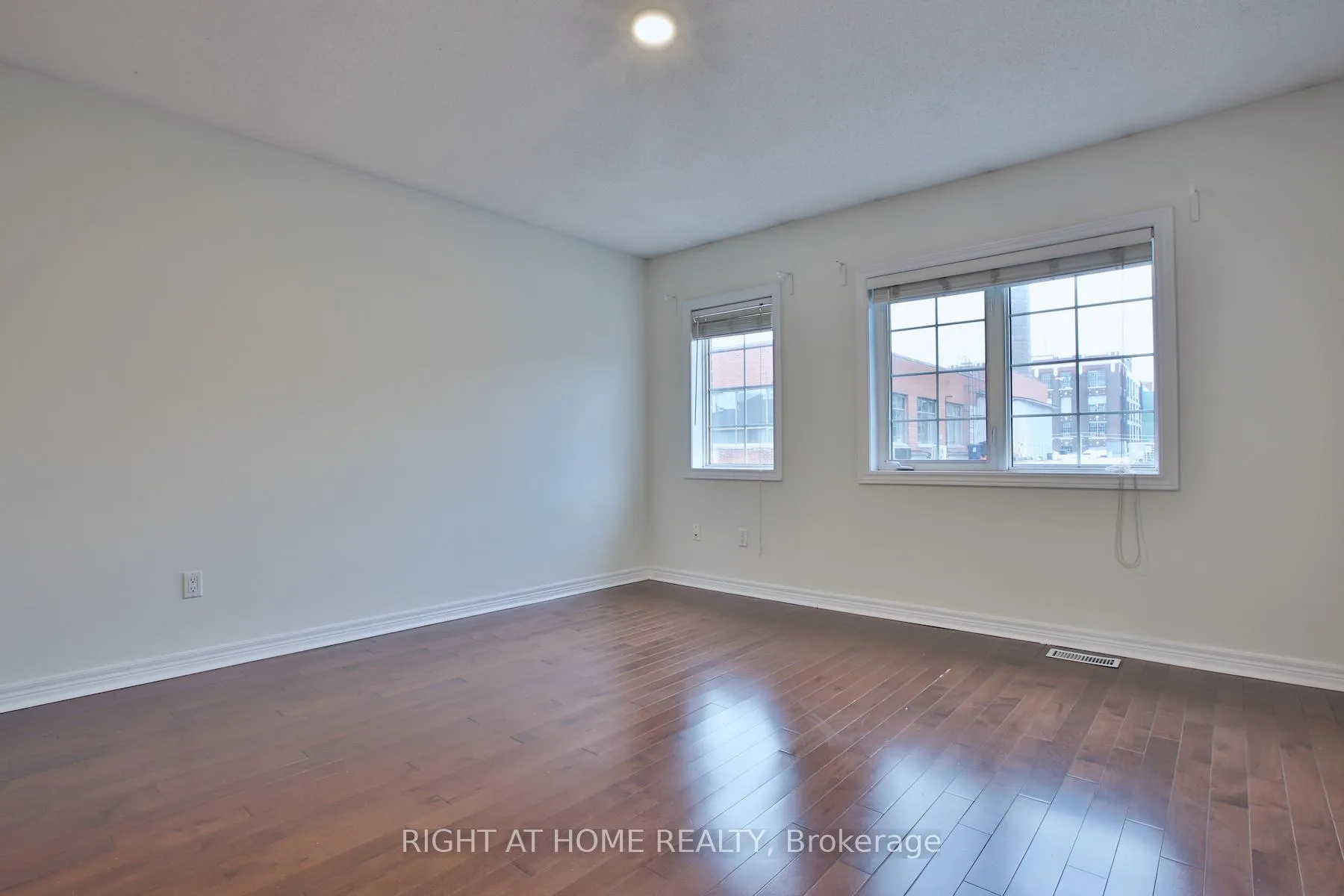 Photo 19 of 49 Natalie Place, Toronto, South Riverdale — HOMEH
