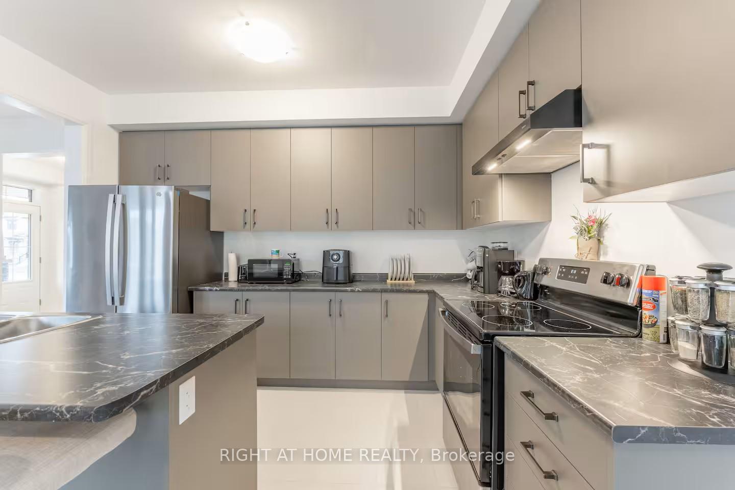 Photo 6 of 120 Velvet Way, Thorold, Rolling Meadows — HOMEH