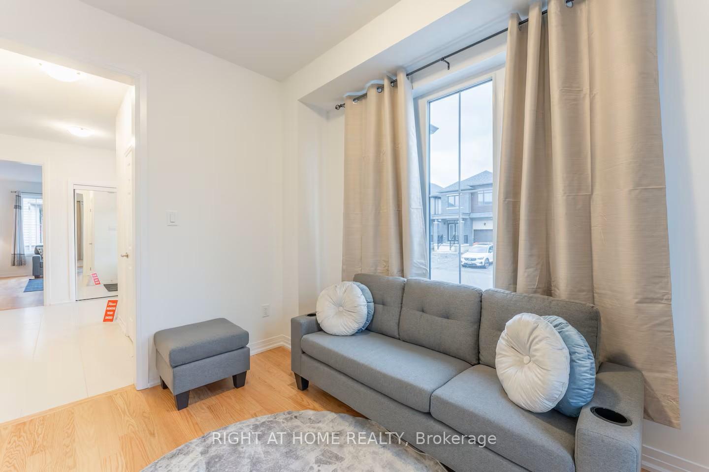 Photo 20 of 120 Velvet Way, Thorold, Rolling Meadows — HOMEH