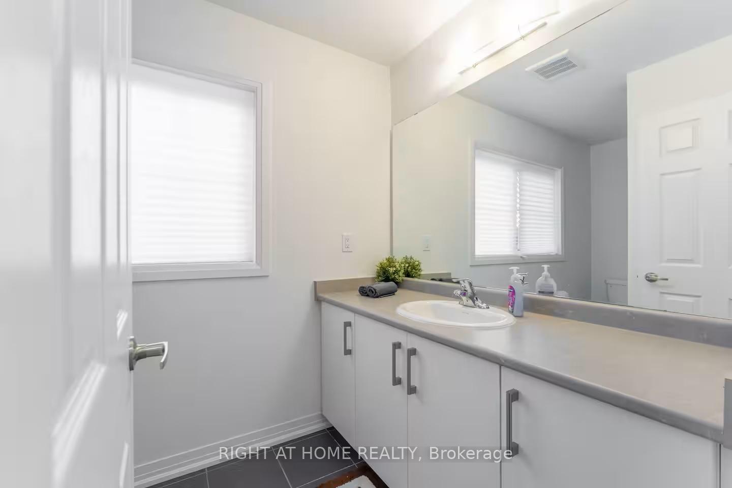 Photo 37 of 120 Velvet Way, Thorold, Rolling Meadows — HOMEH
