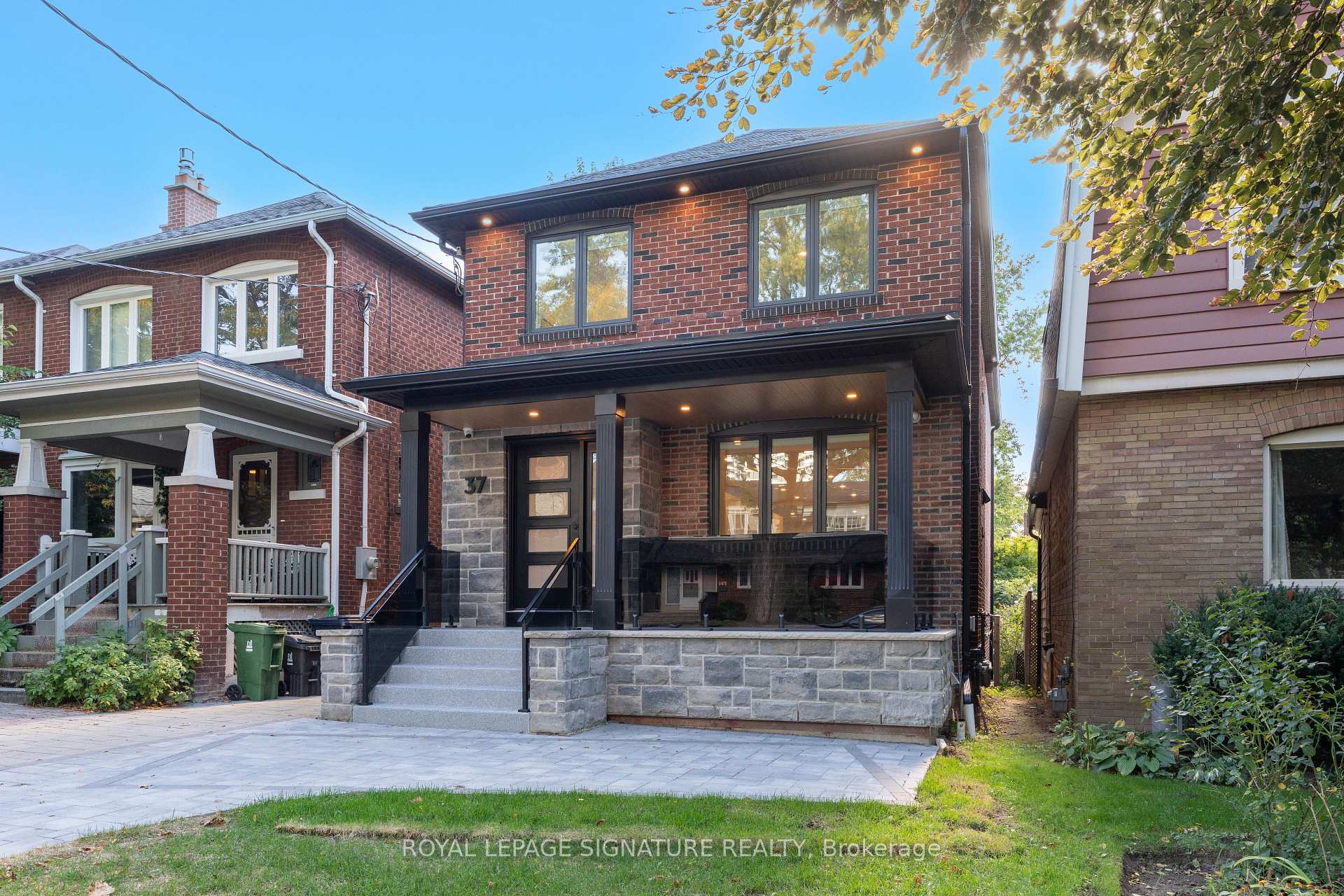 Photo 3 of 37 Manor Road E, Toronto, Mount Pleasant West — HOMEH