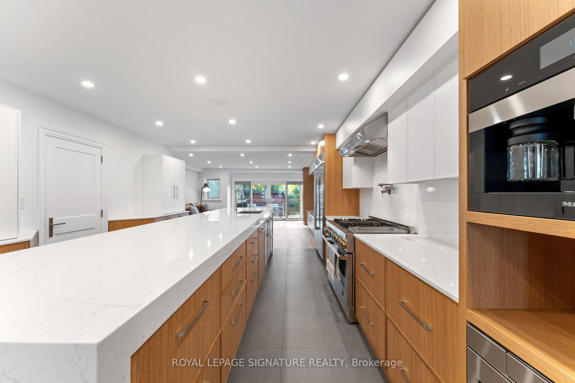 Photo 7 of 37 Manor Road E, Toronto, Mount Pleasant West — HOMEH
