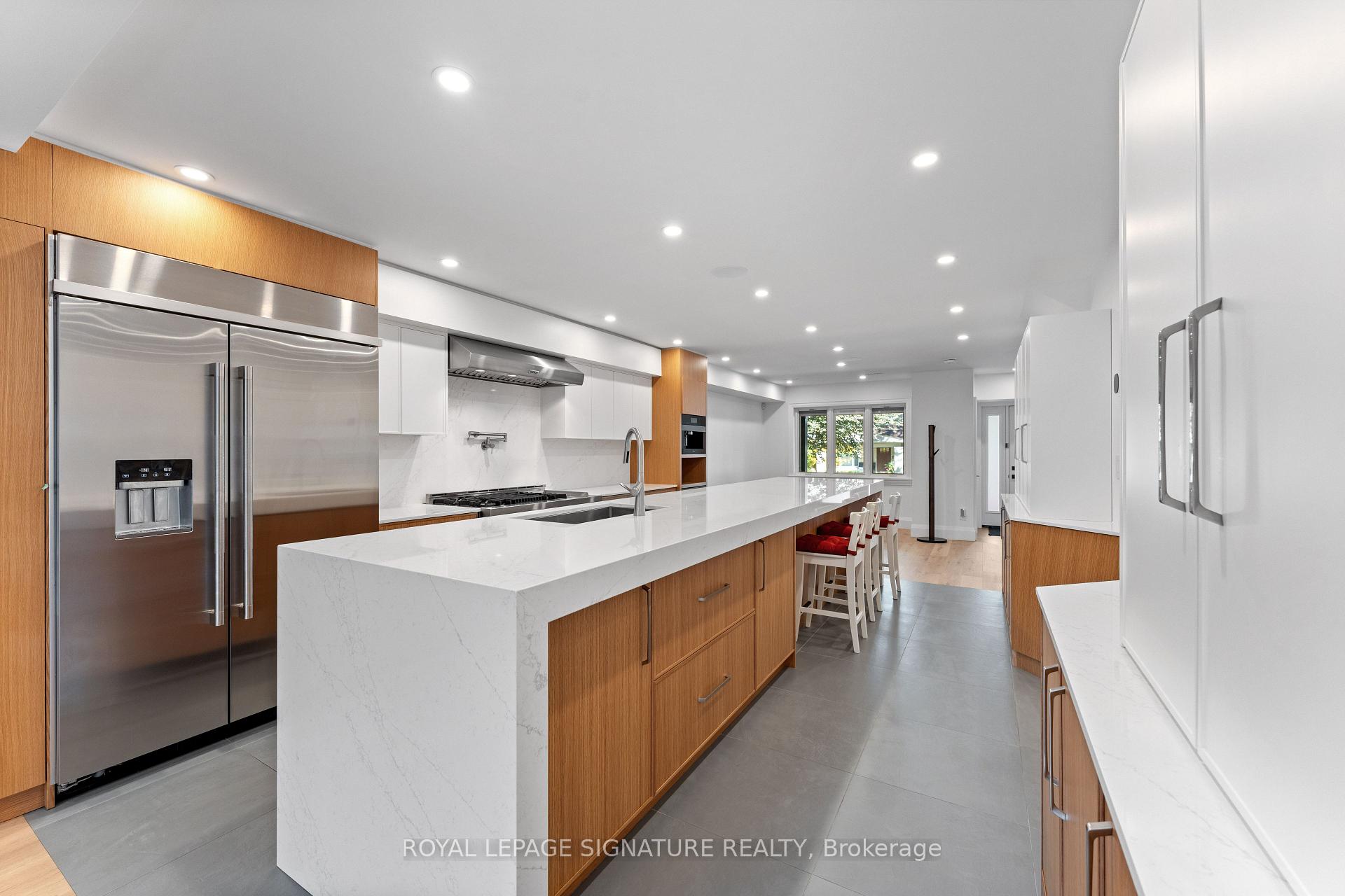 Photo 9 of 37 Manor Road E, Toronto, Mount Pleasant West — HOMEH