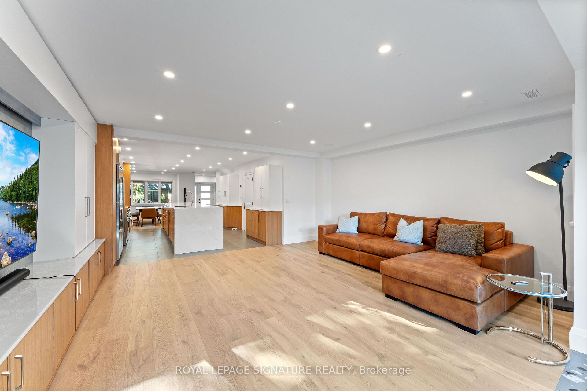 Photo 14 of 37 Manor Road E, Toronto, Mount Pleasant West — HOMEH