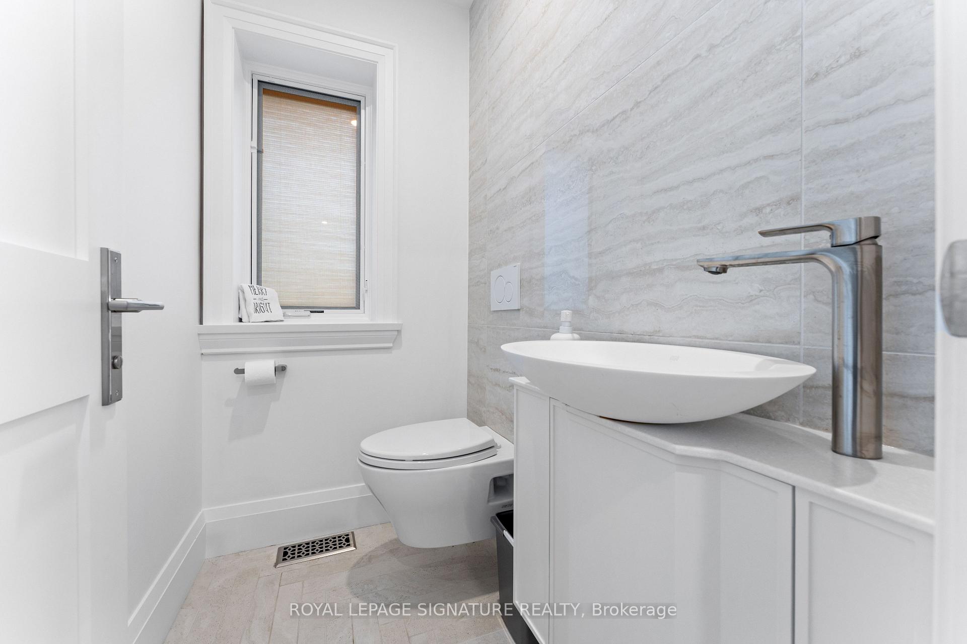 Photo 23 of 37 Manor Road E, Toronto, Mount Pleasant West — HOMEH
