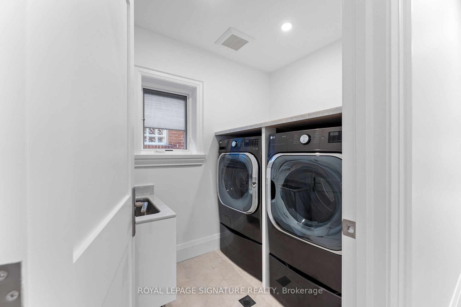 Photo 32 of 37 Manor Road E, Toronto, Mount Pleasant West — HOMEH