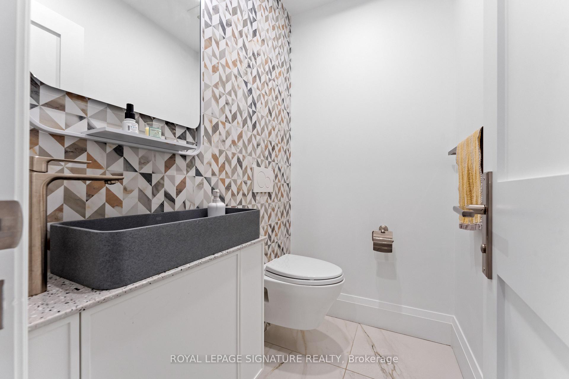 Photo 34 of 37 Manor Road E, Toronto, Mount Pleasant West — HOMEH