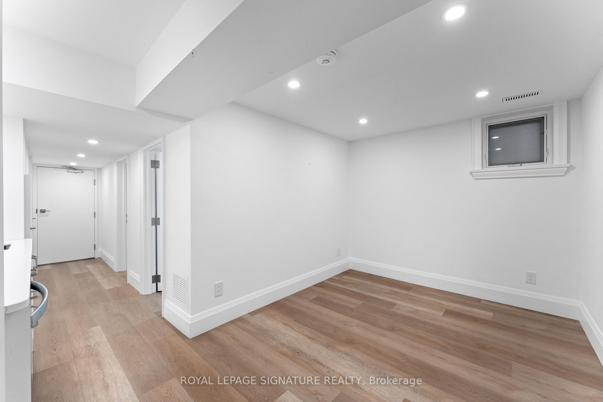 Photo 35 of 37 Manor Road E, Toronto, Mount Pleasant West — HOMEH