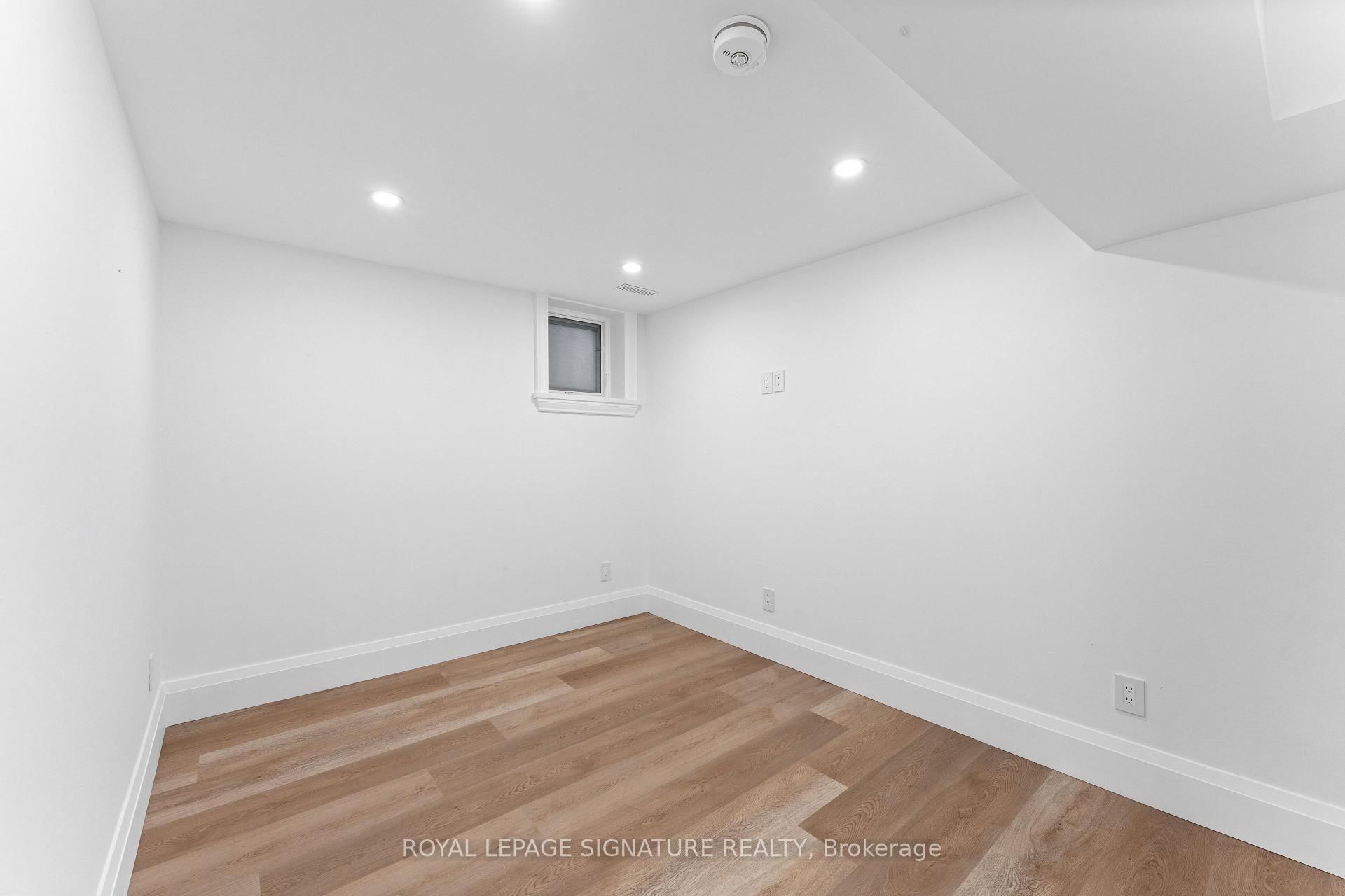 Photo 37 of 37 Manor Road E, Toronto, Mount Pleasant West — HOMEH