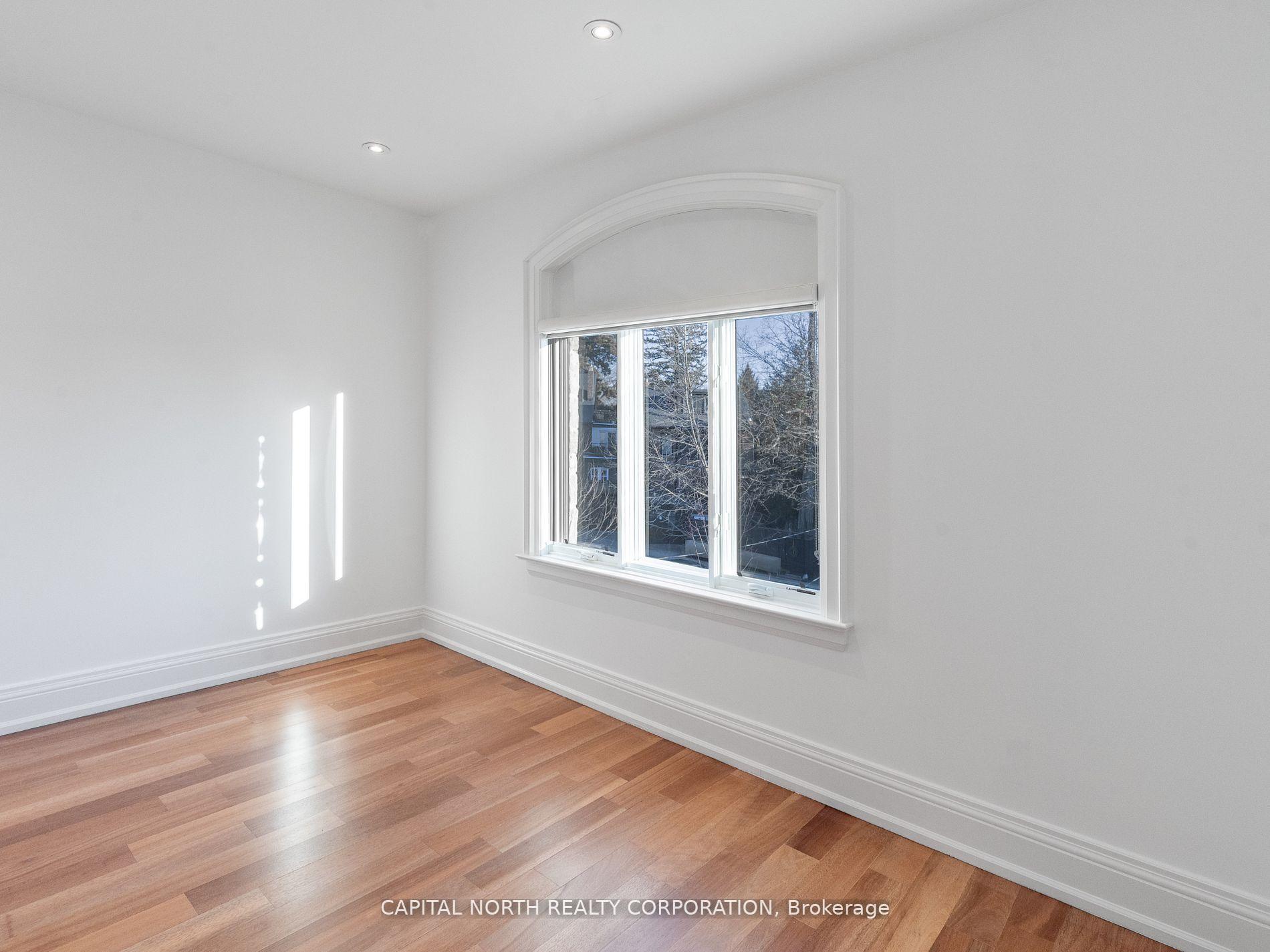 Photo 13 of 56 Standish Avenue, Toronto, Rosedale-Moore Park — HOMEH