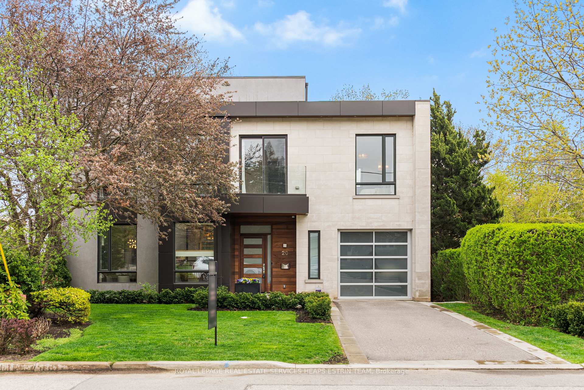 Photo 1 of 20 Moorehill Drive, Toronto, Leaside — HOMEH