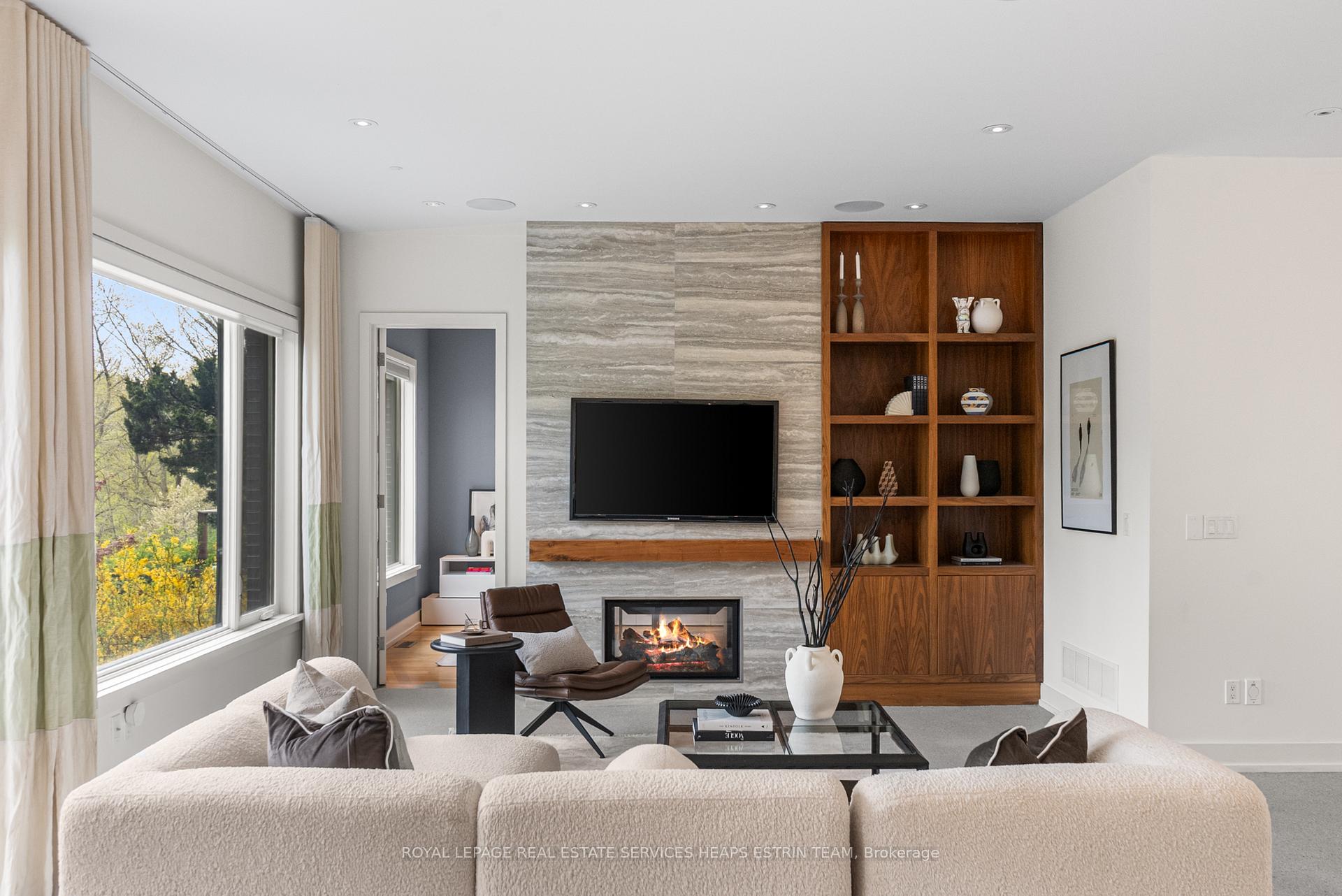 Photo 7 of 20 Moorehill Drive, Toronto, Leaside — HOMEH