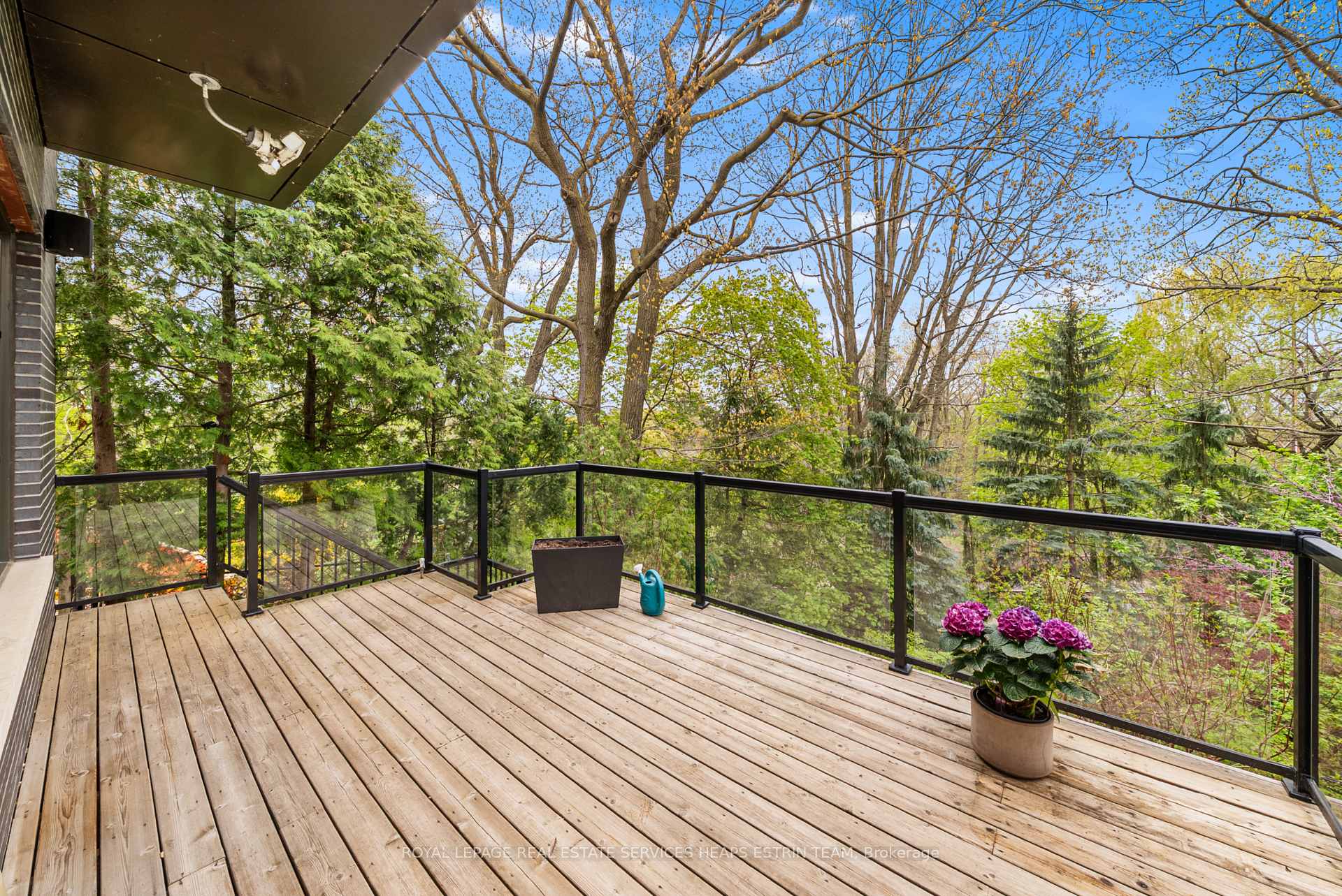 Photo 35 of 20 Moorehill Drive, Toronto, Leaside — HOMEH