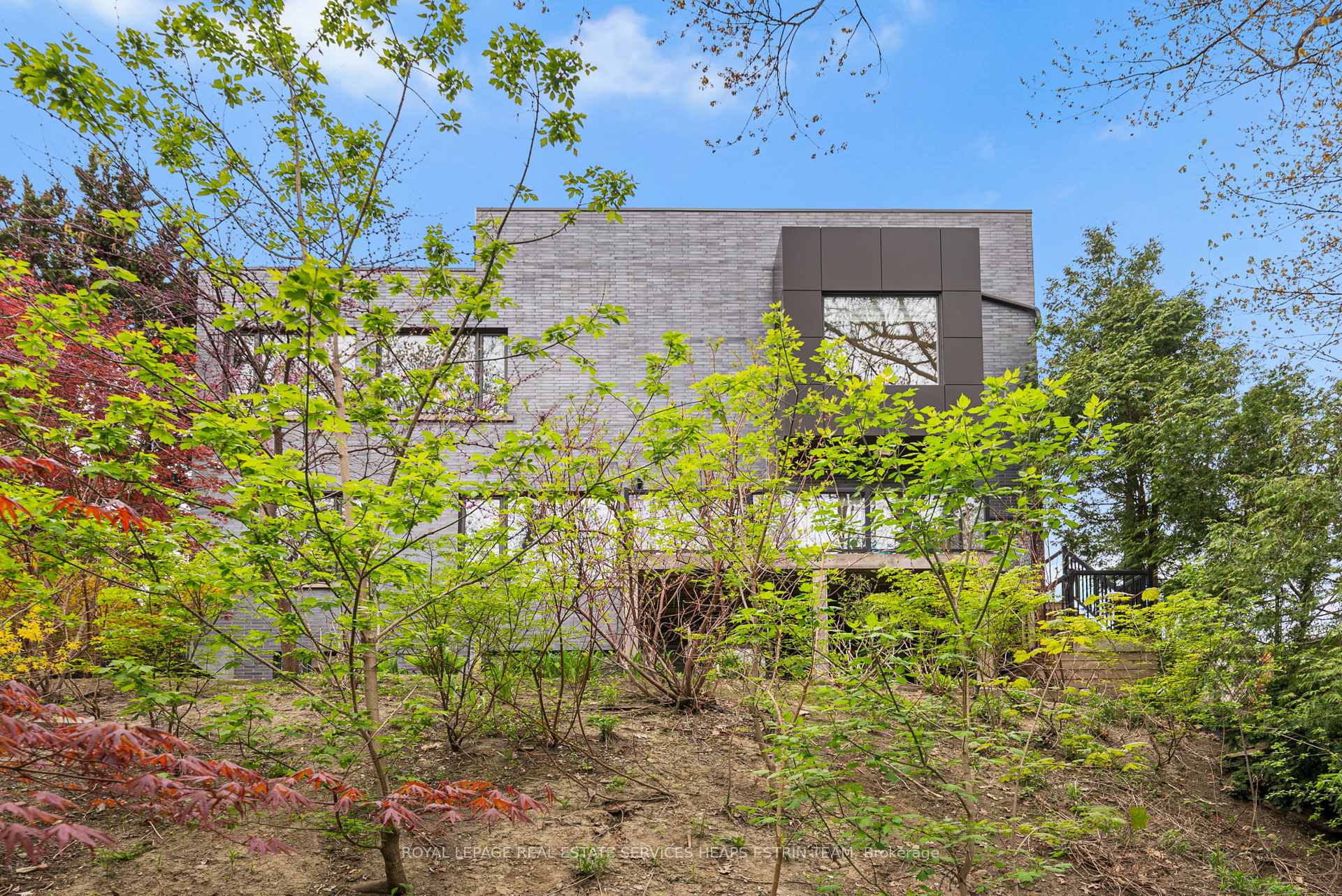Photo 39 of 20 Moorehill Drive, Toronto, Leaside — HOMEH