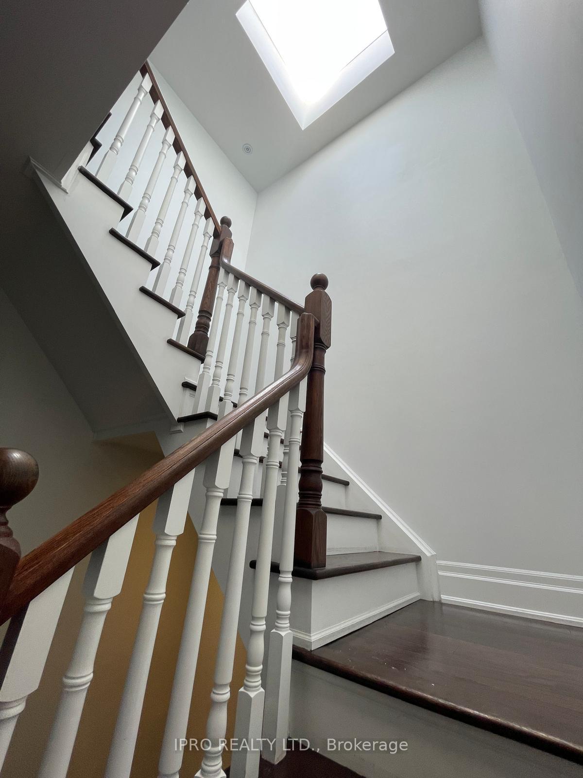Photo 16 of 75 A Rumsey Road, Toronto, Leaside — HOMEH