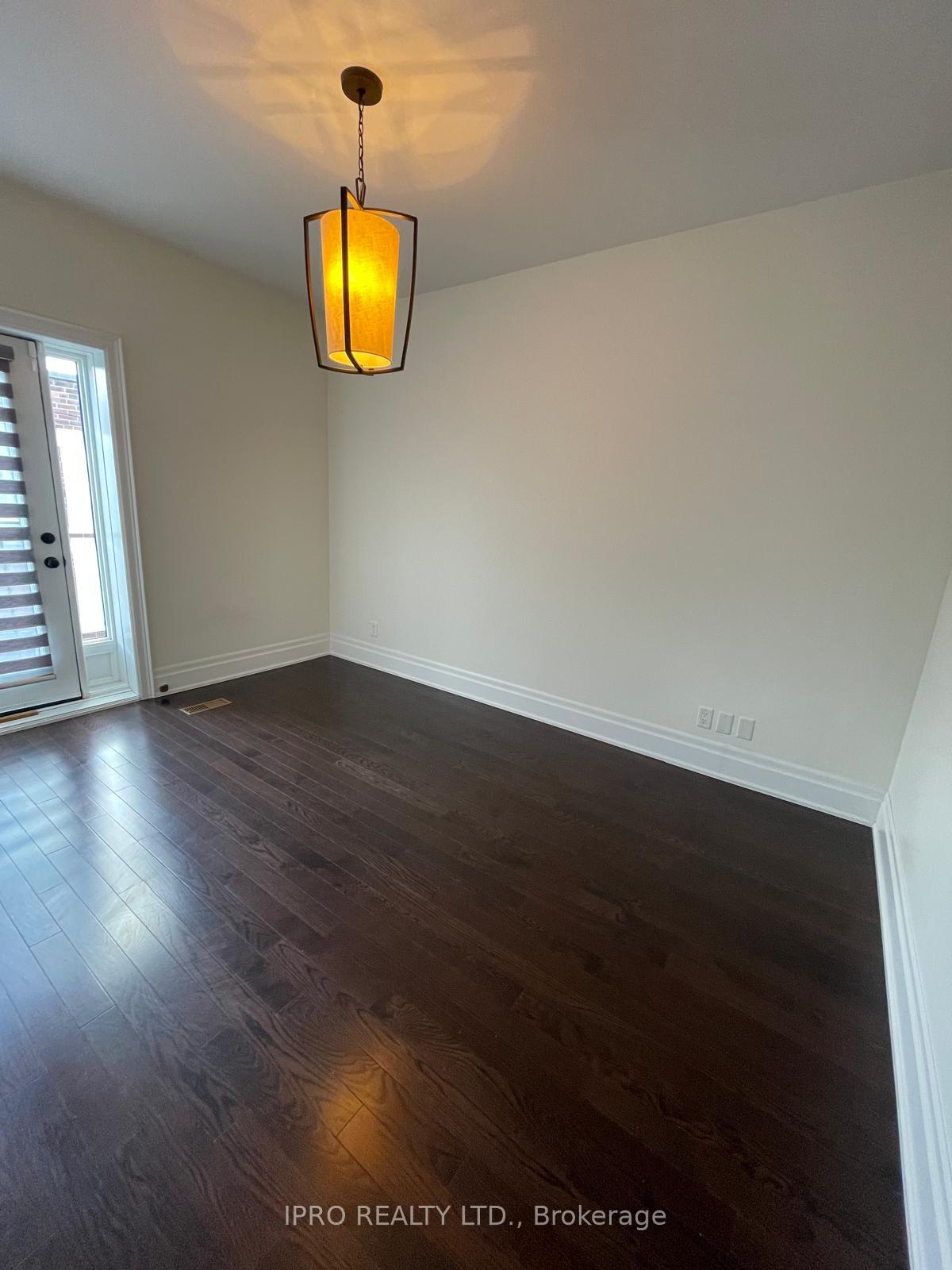 Photo 18 of 75 A Rumsey Road, Toronto, Leaside — HOMEH