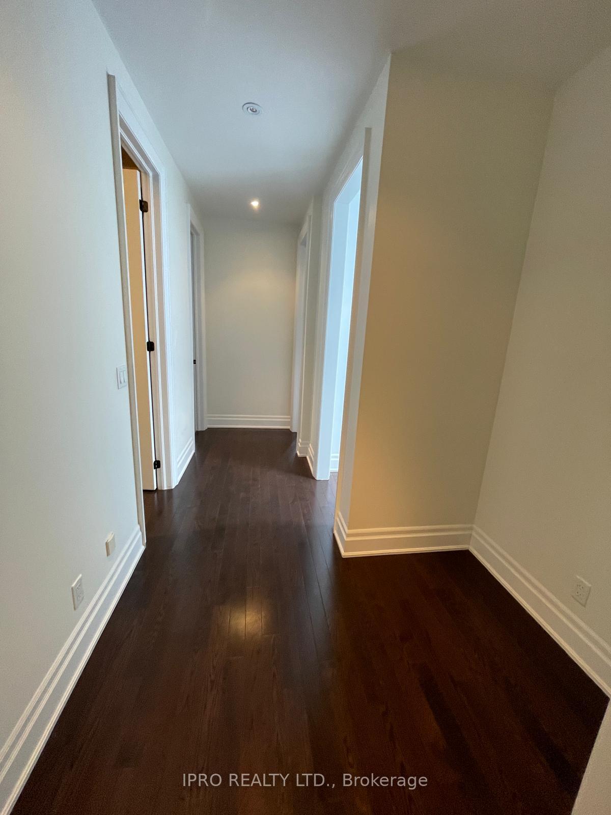 Photo 21 of 75 A Rumsey Road, Toronto, Leaside — HOMEH