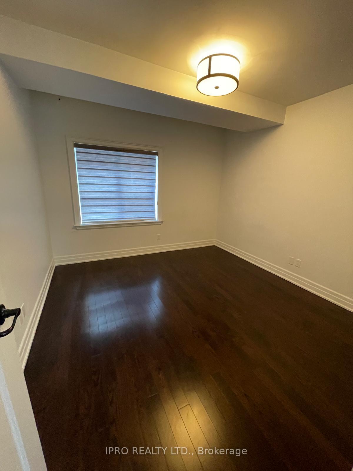 Photo 22 of 75 A Rumsey Road, Toronto, Leaside — HOMEH