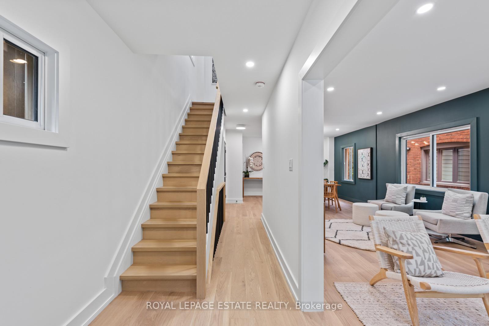 Photo 9 of 160 Silver Birch Avenue, Toronto, The Beaches — HOMEH