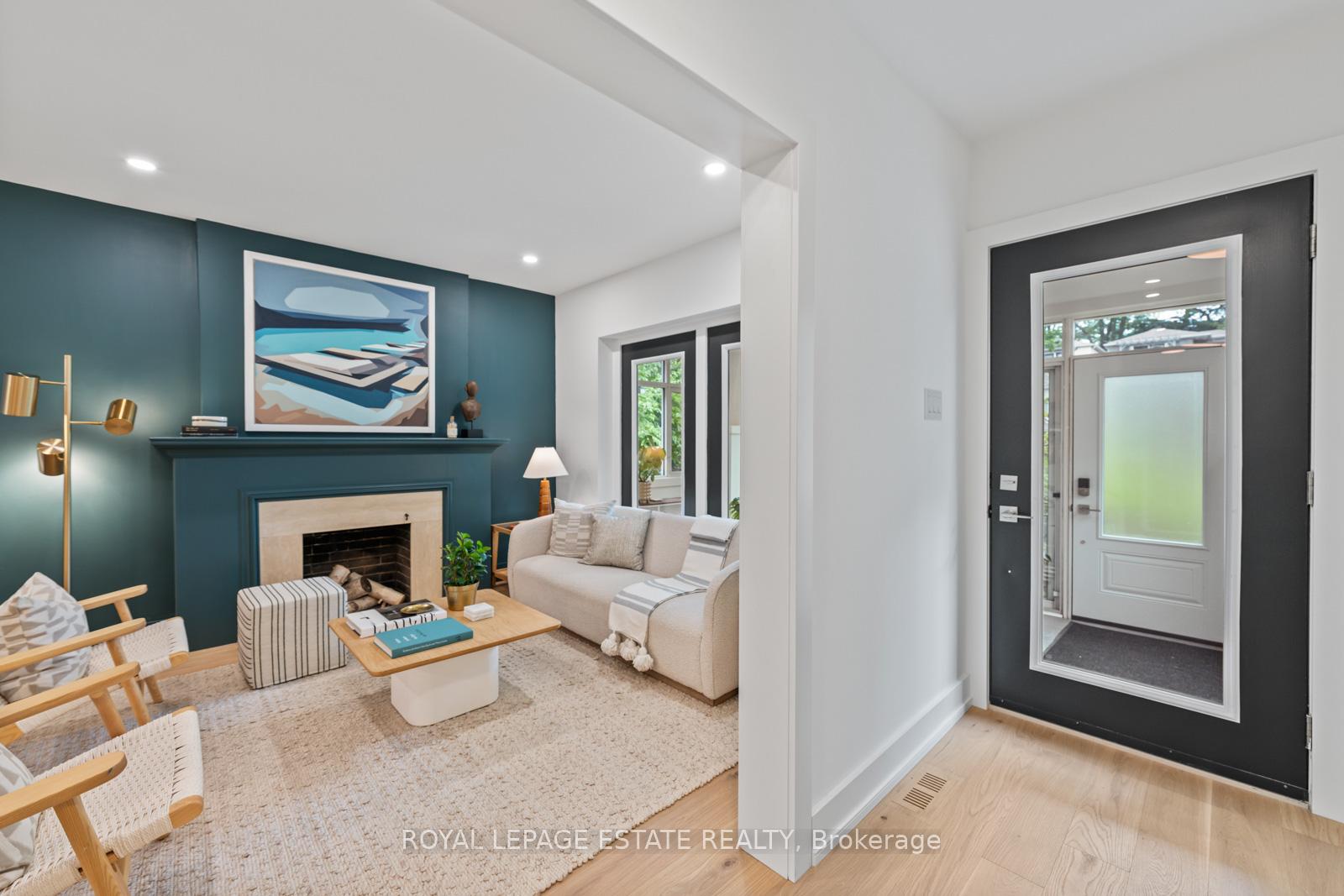 Photo 10 of 160 Silver Birch Avenue, Toronto, The Beaches — HOMEH