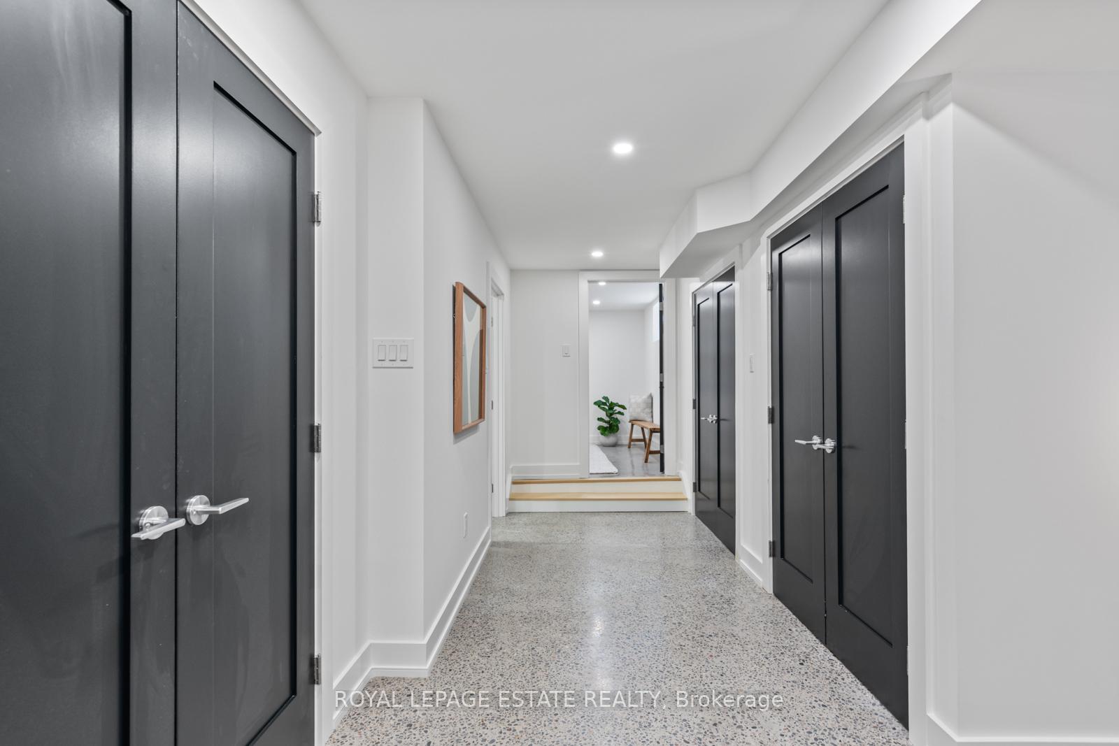 Photo 39 of 160 Silver Birch Avenue, Toronto, The Beaches — HOMEH