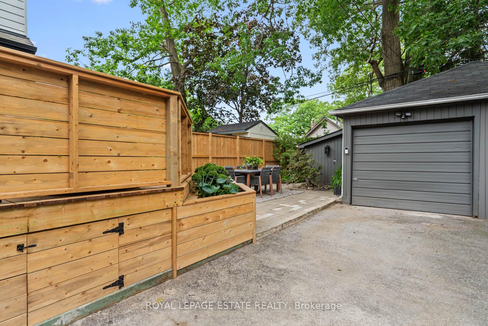 Photo 43 of 160 Silver Birch Avenue, Toronto, The Beaches — HOMEH