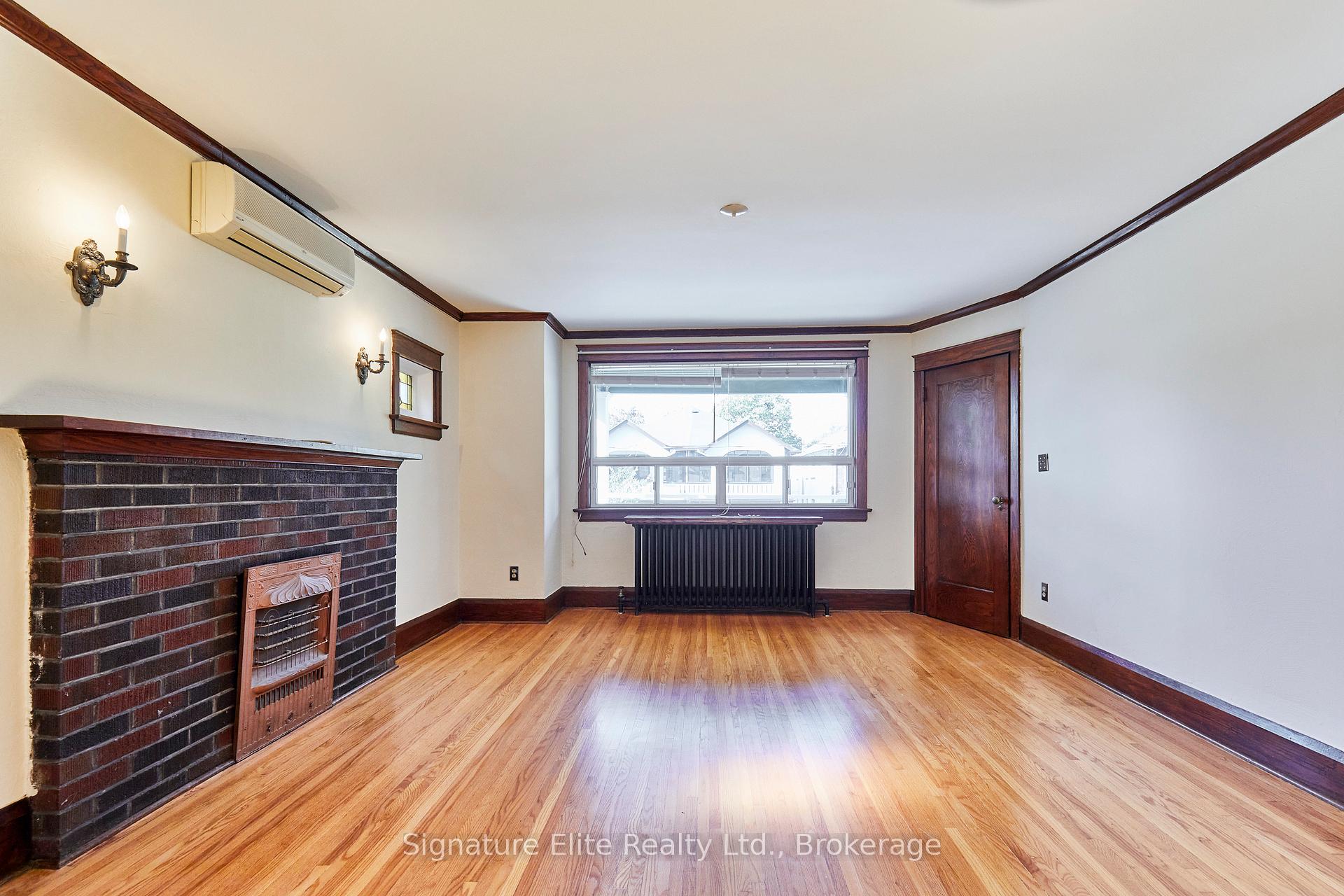 Photo 5 of Unit Upper, 21 Hammersmith Avenue, Toronto, The Beaches — HOMEH