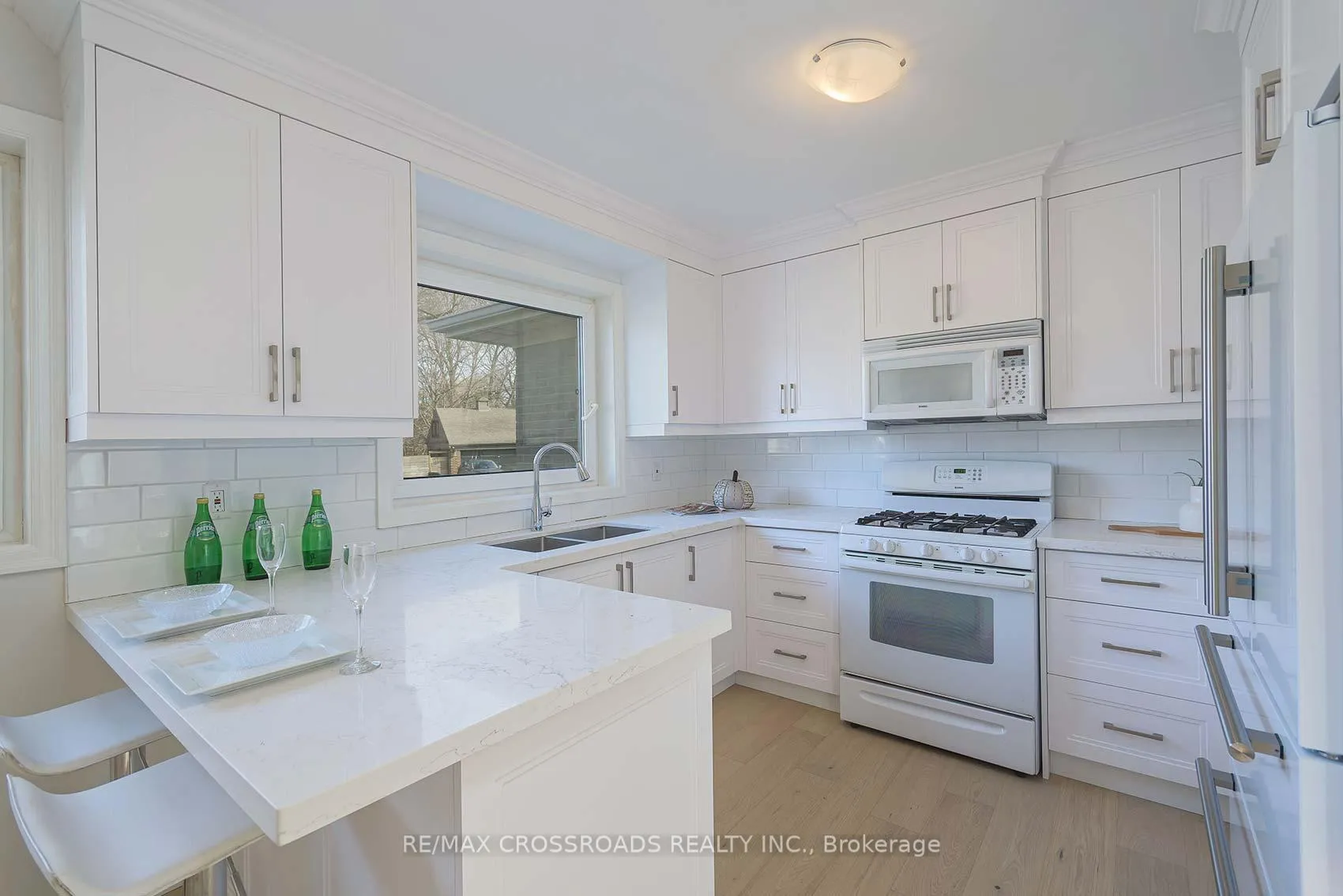 Photo 12 of 45 Delair Crescent, Markham, Grandview — HOMEH
