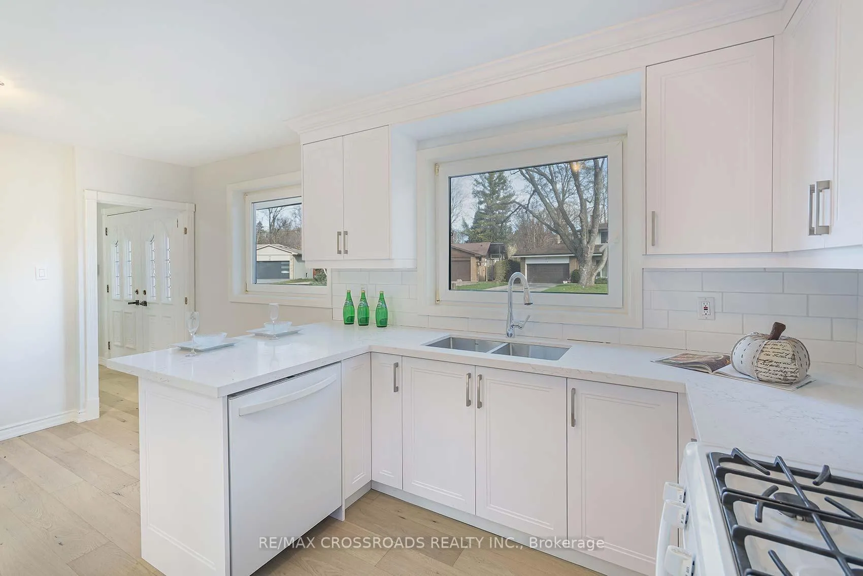 Photo 13 of 45 Delair Crescent, Markham, Grandview — HOMEH