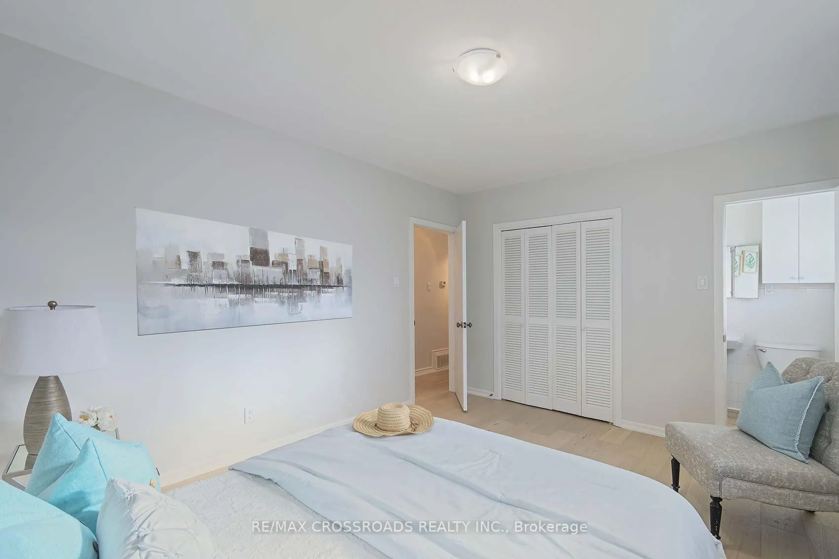 Photo 16 of 45 Delair Crescent, Markham, Grandview — HOMEH