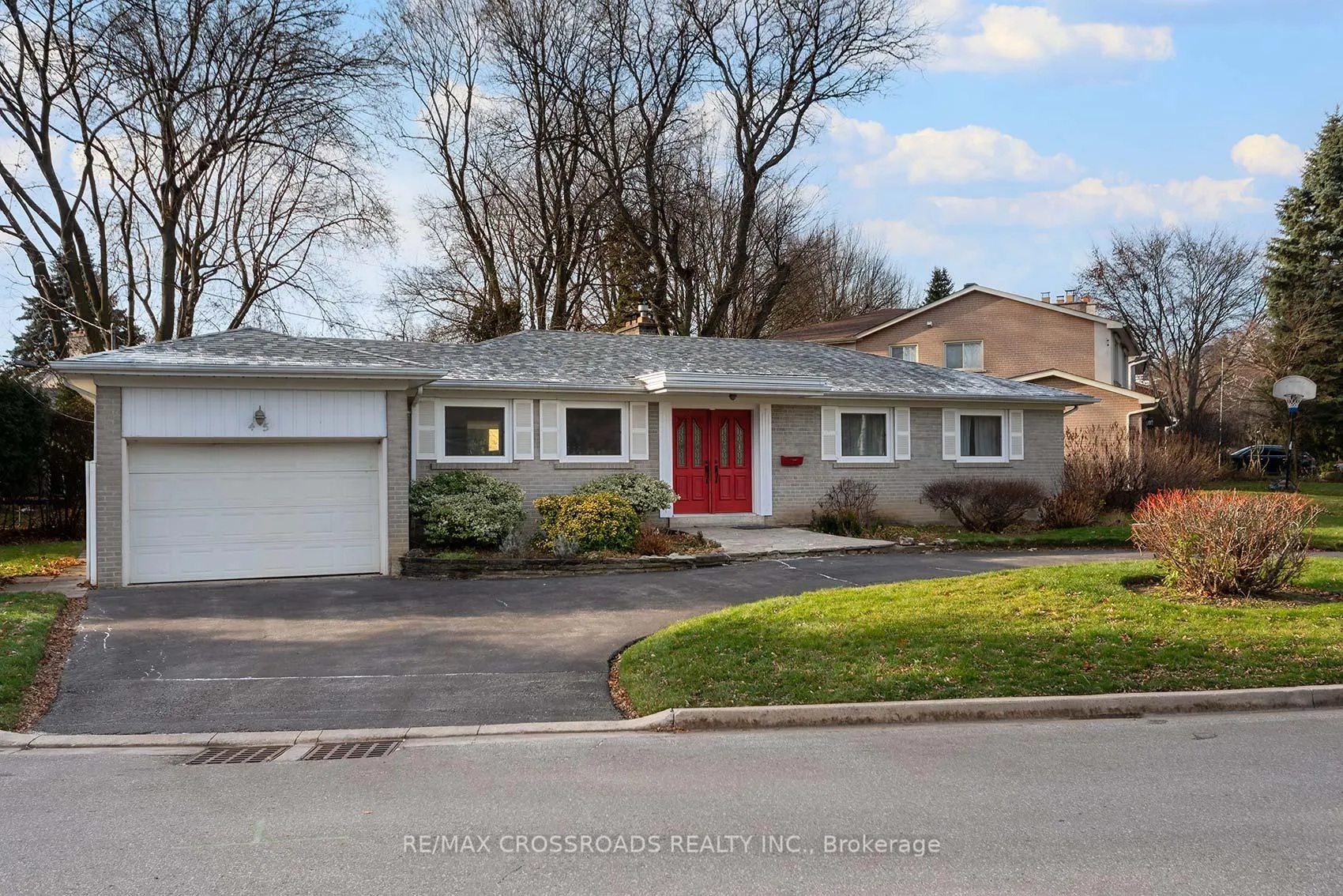Photo 37 of 45 Delair Crescent, Markham, Grandview — HOMEH