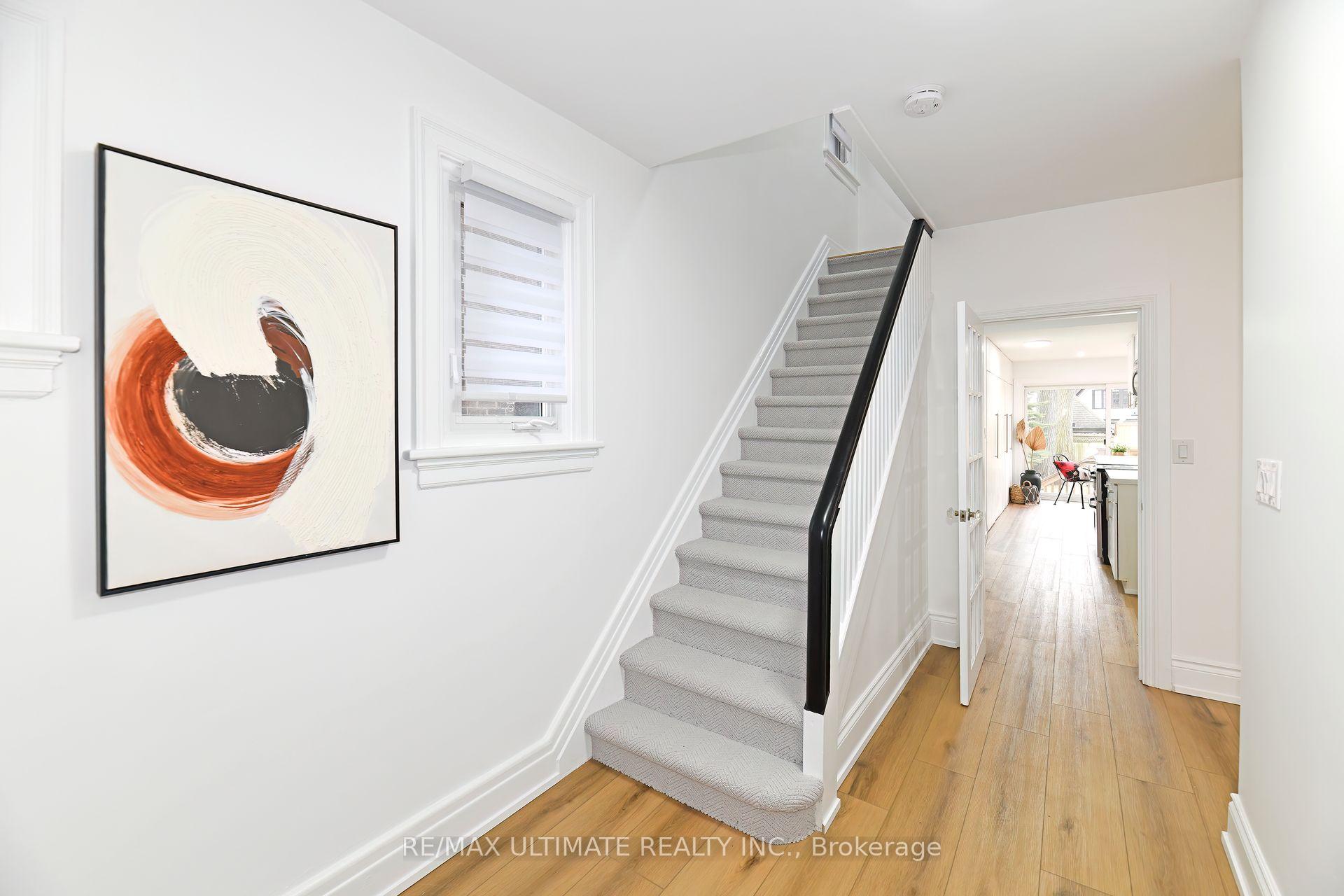 Photo 3 of 331 St Clair Avenue E, Toronto, Rosedale-Moore Park — HOMEH