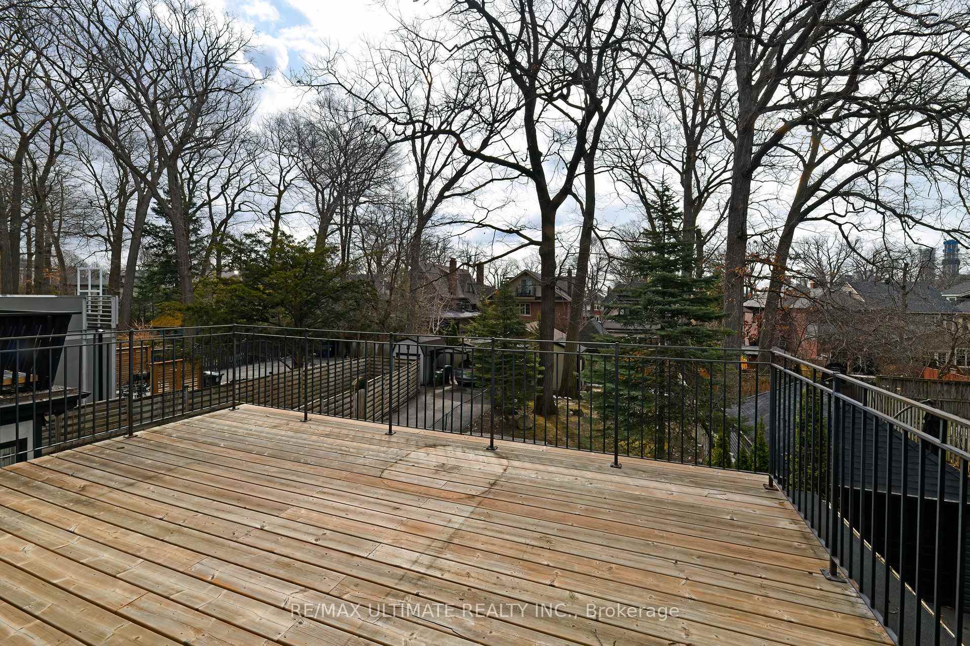 Photo 26 of 331 St Clair Avenue E, Toronto, Rosedale-Moore Park — HOMEH