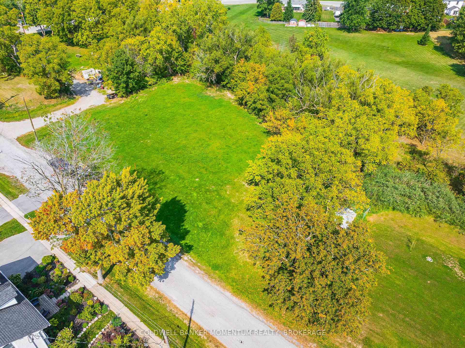 Photo 10 of 64 Bridge Street, Thorold, Hurricane/Merrittville — HOMEH