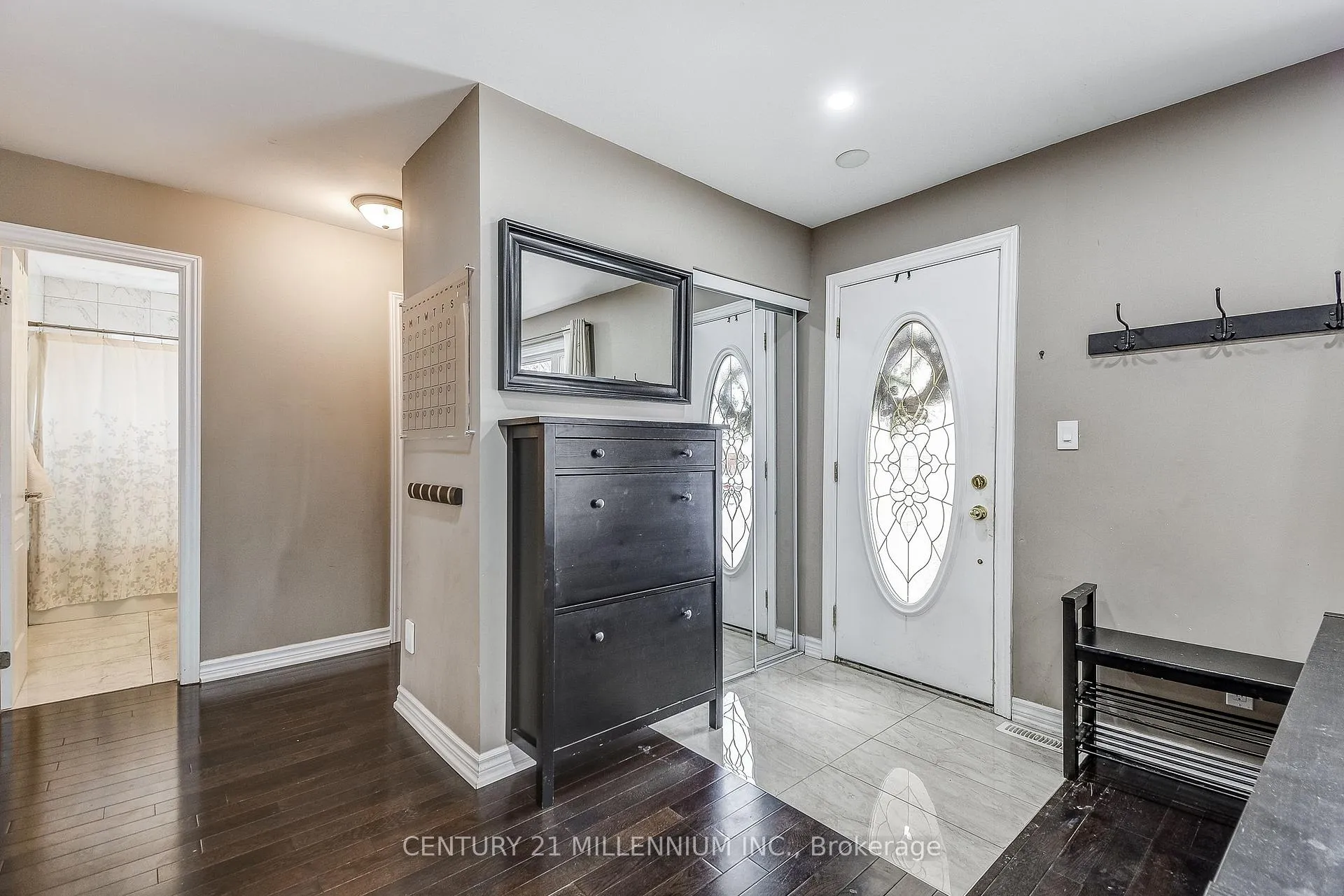 Photo 4 of 10 Evesham Crescent, Brampton, Southgate — HOMEH