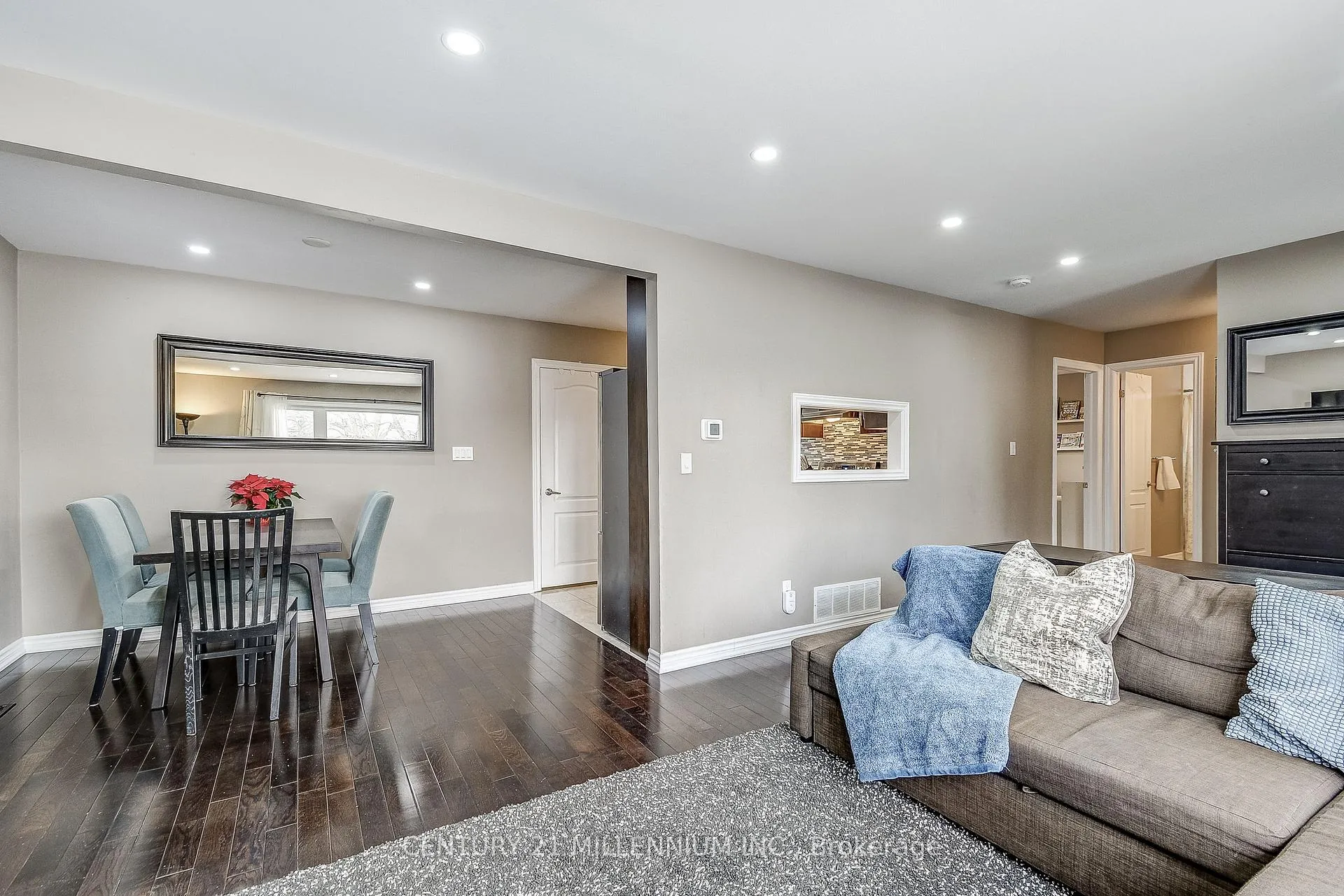 Photo 9 of 10 Evesham Crescent, Brampton, Southgate — HOMEH