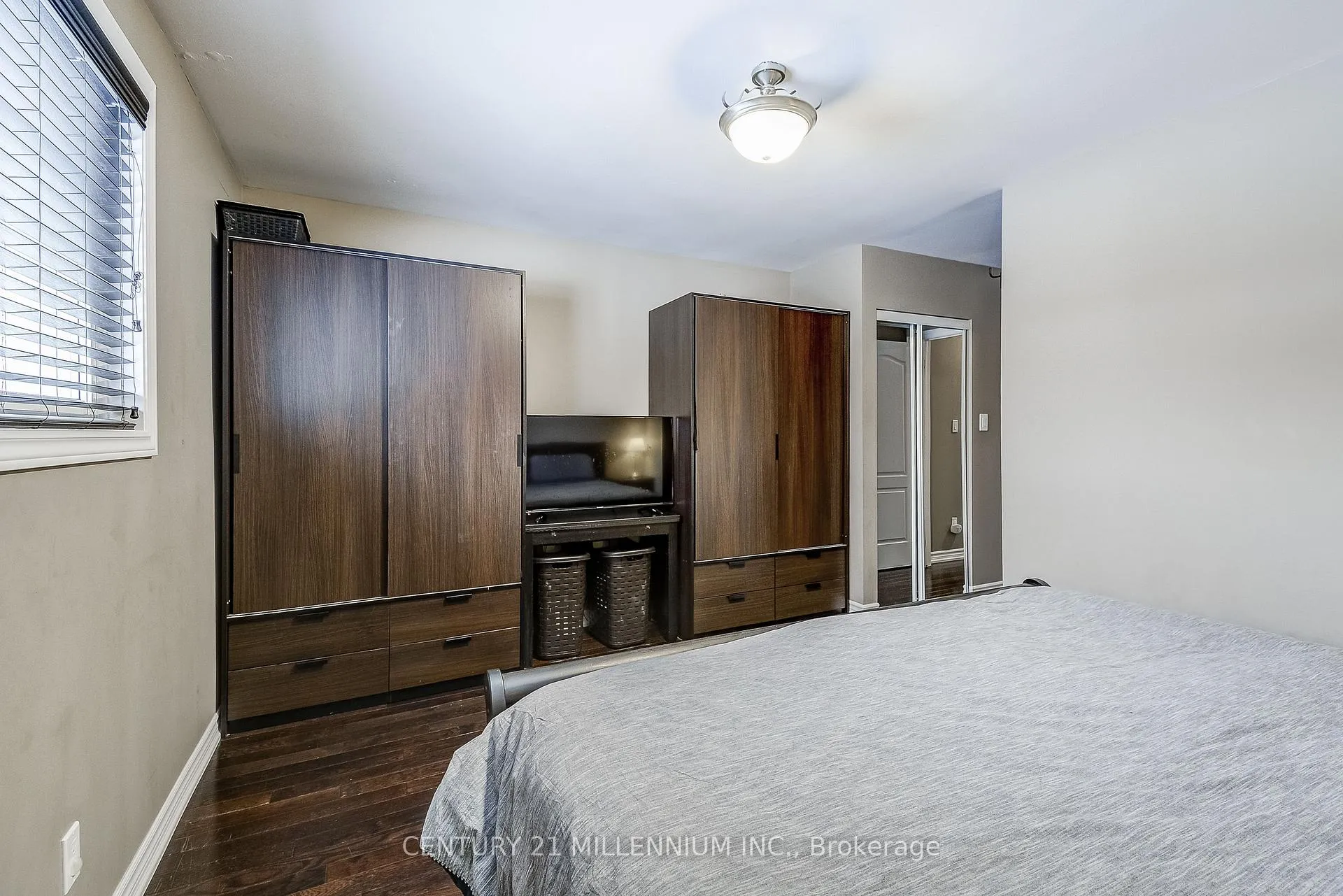 Photo 25 of 10 Evesham Crescent, Brampton, Southgate — HOMEH