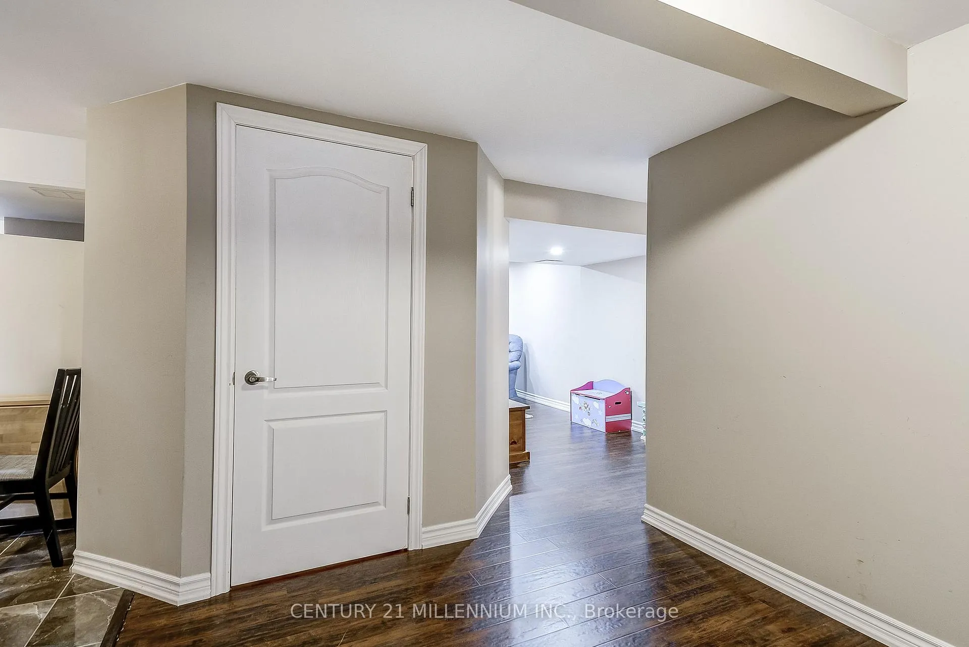 Photo 39 of 10 Evesham Crescent, Brampton, Southgate — HOMEH
