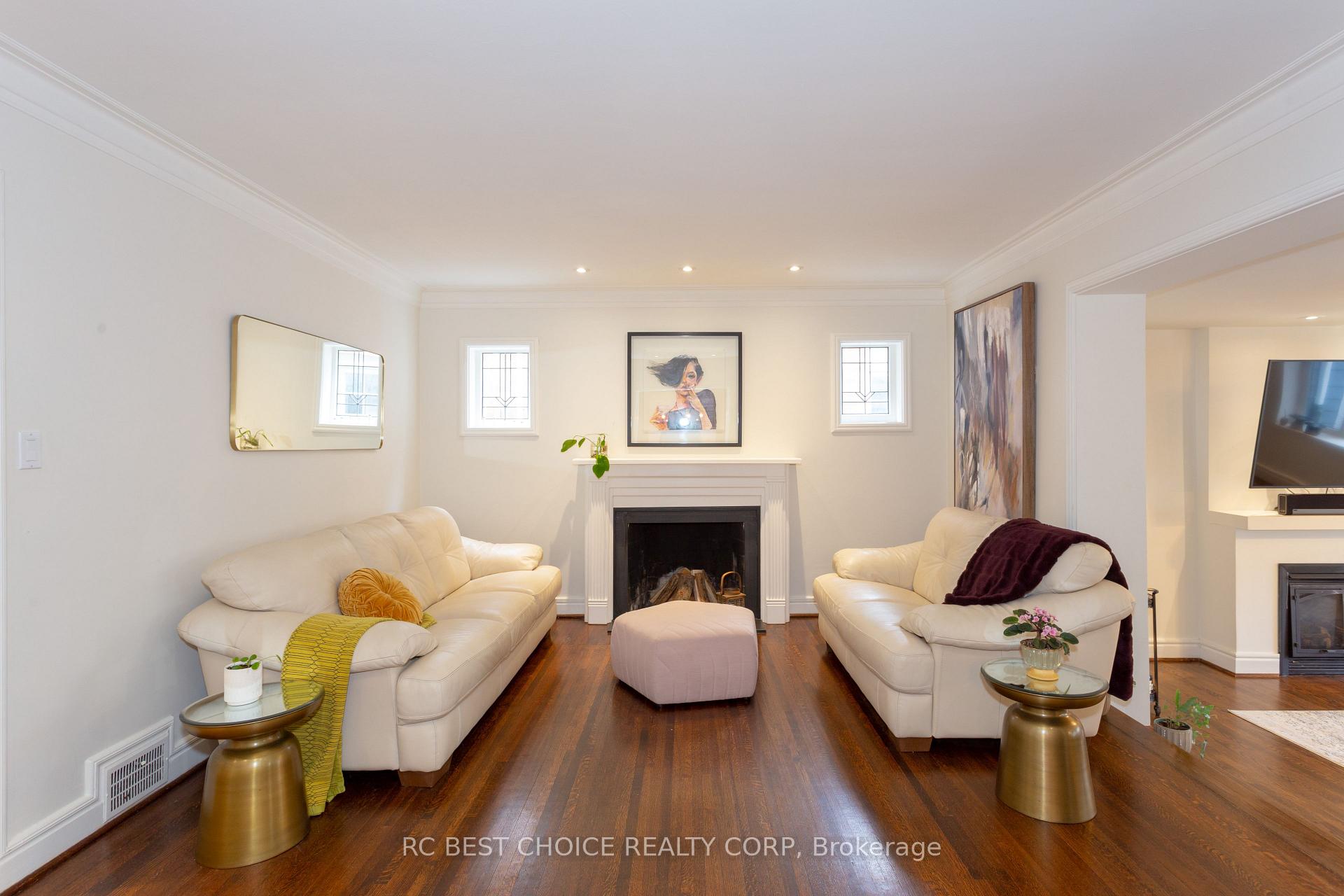 Photo 3 of 39 Bessborough Drive, Toronto, Leaside — HOMEH