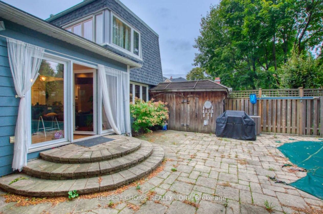 Photo 27 of 39 Bessborough Drive, Toronto, Leaside — HOMEH