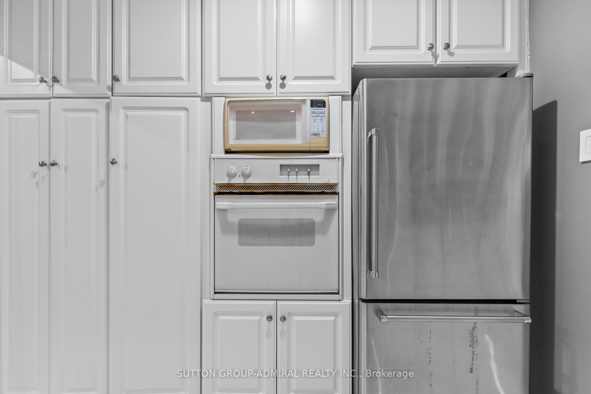 Photo 20 of 298 Bessborough Drive, Toronto, Leaside — HOMEH