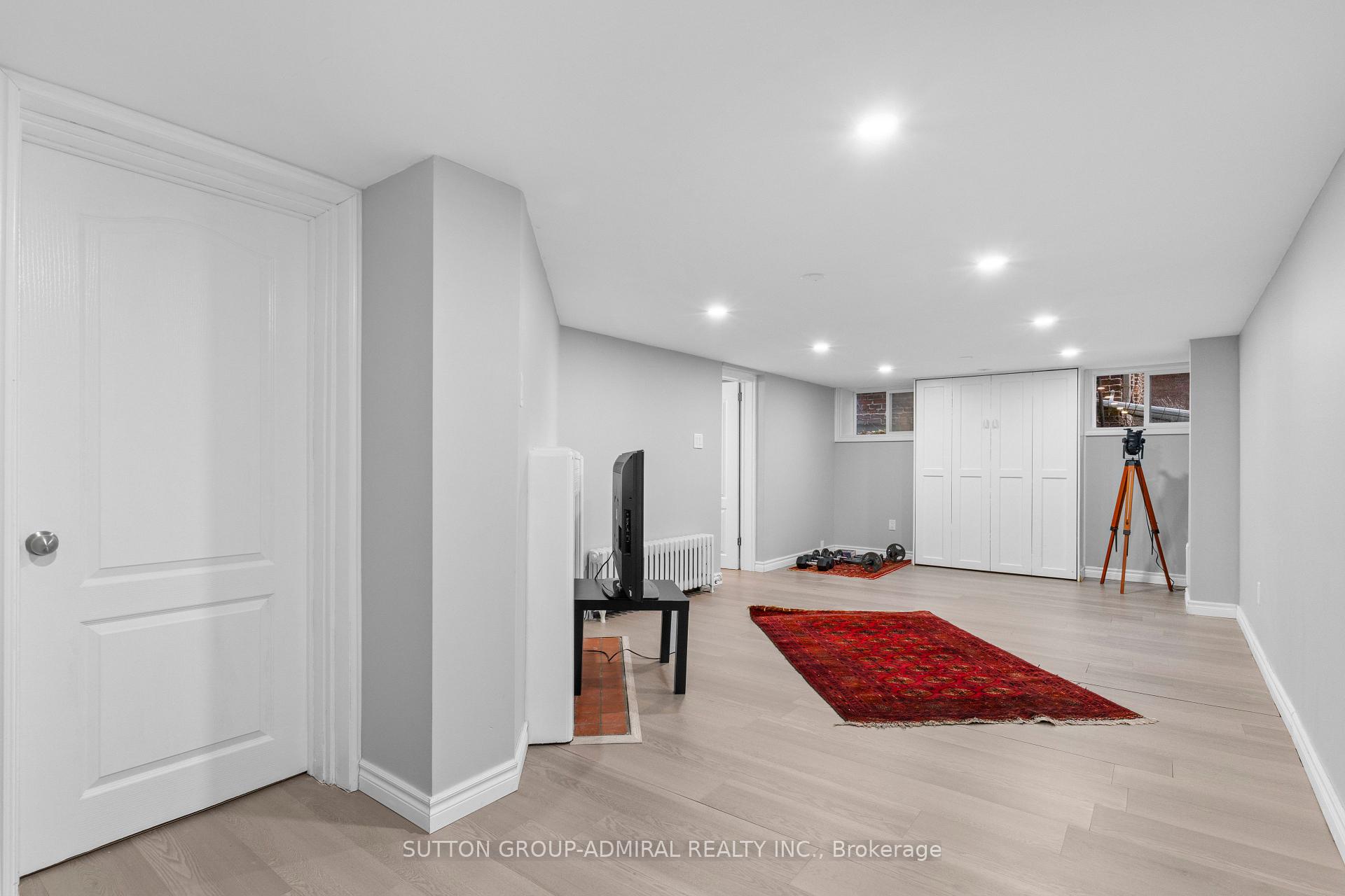 Photo 33 of 298 Bessborough Drive, Toronto, Leaside — HOMEH