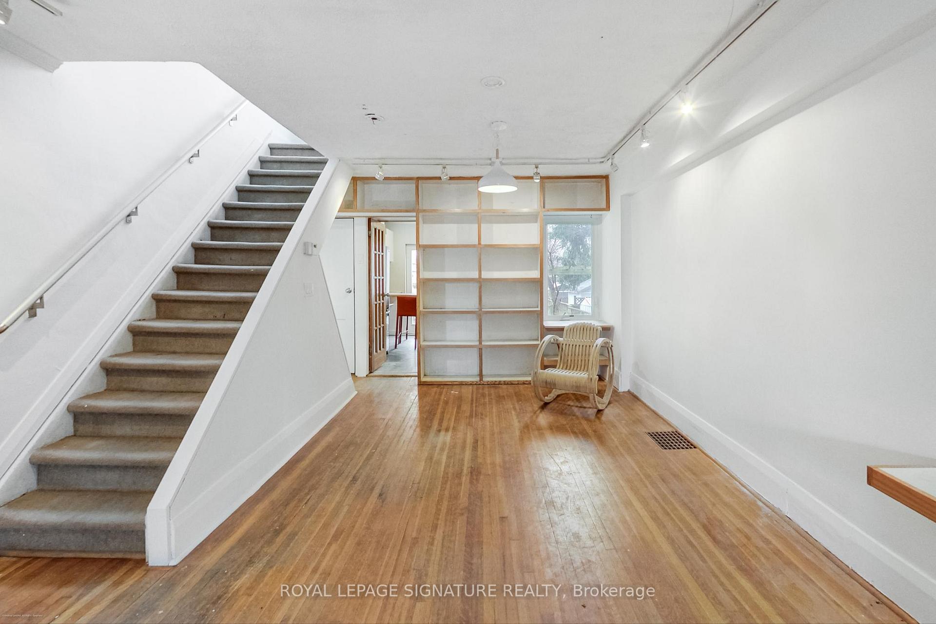 Photo 11 of 5 Forsyth Road, Toronto, Mount Pleasant East — HOMEH