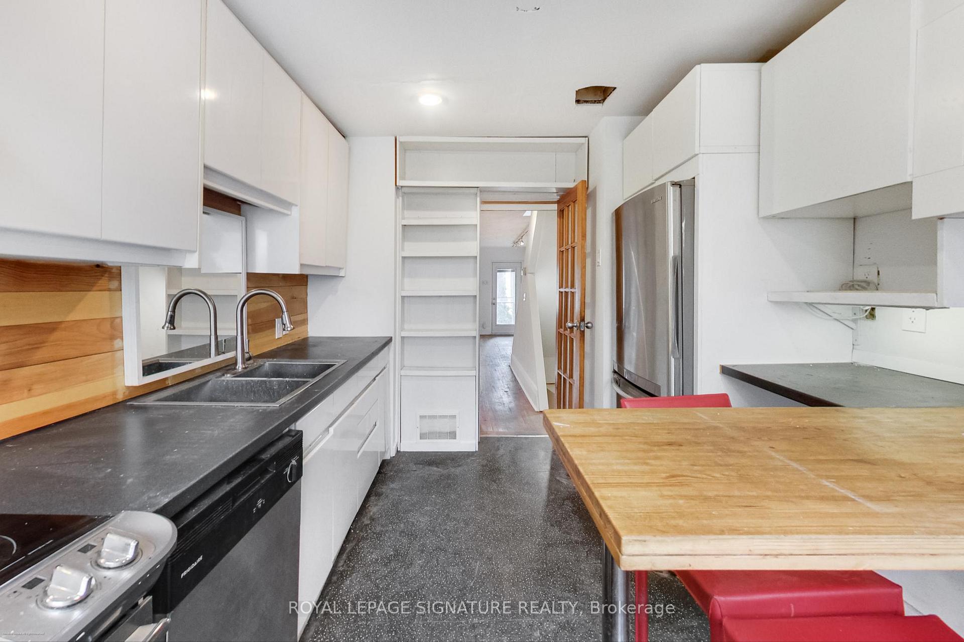 Photo 16 of 5 Forsyth Road, Toronto, Mount Pleasant East — HOMEH
