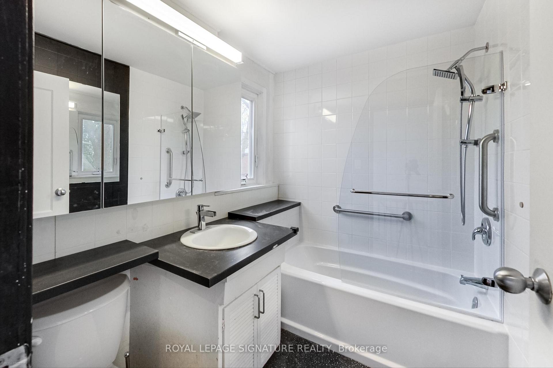 Photo 18 of 5 Forsyth Road, Toronto, Mount Pleasant East — HOMEH