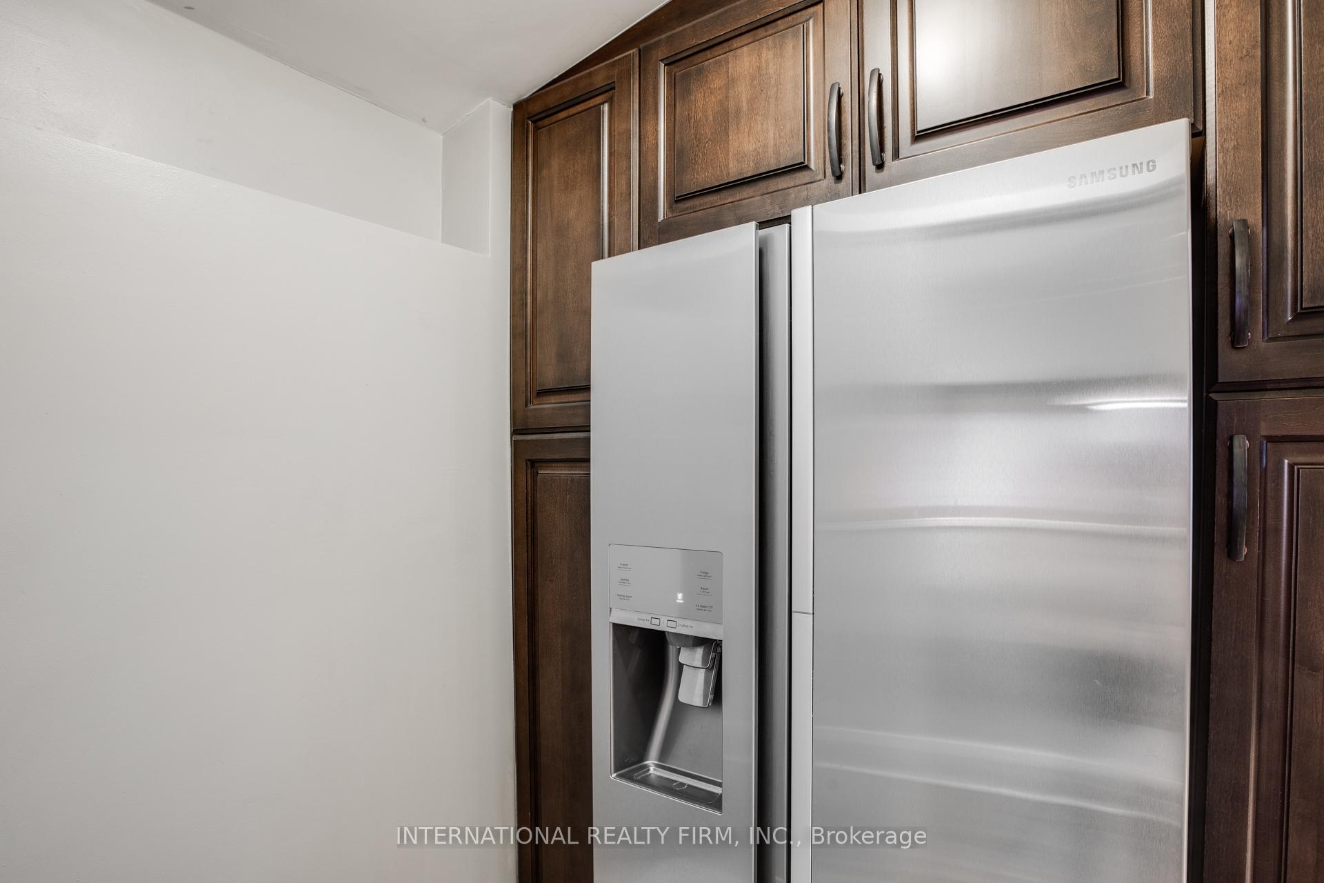 Photo 6 of 109 Monarch Park Avenue, Toronto, Greenwood-Coxwell — HOMEH
